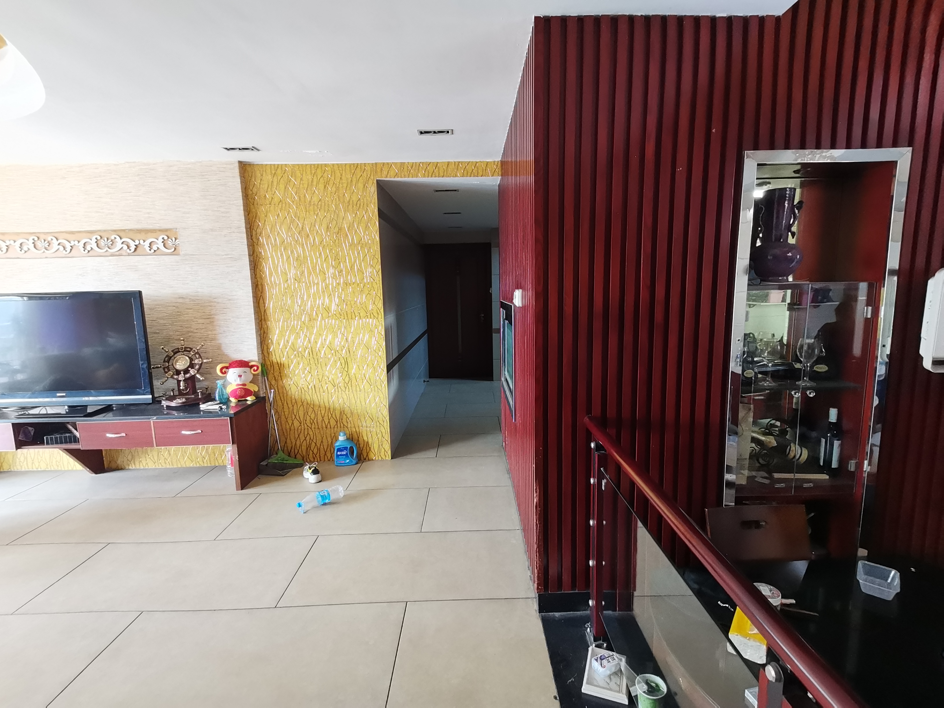 天鹅花园 6室3厅3卫 60.0万 天鹅花园 6室3厅3卫 60.0万室内图