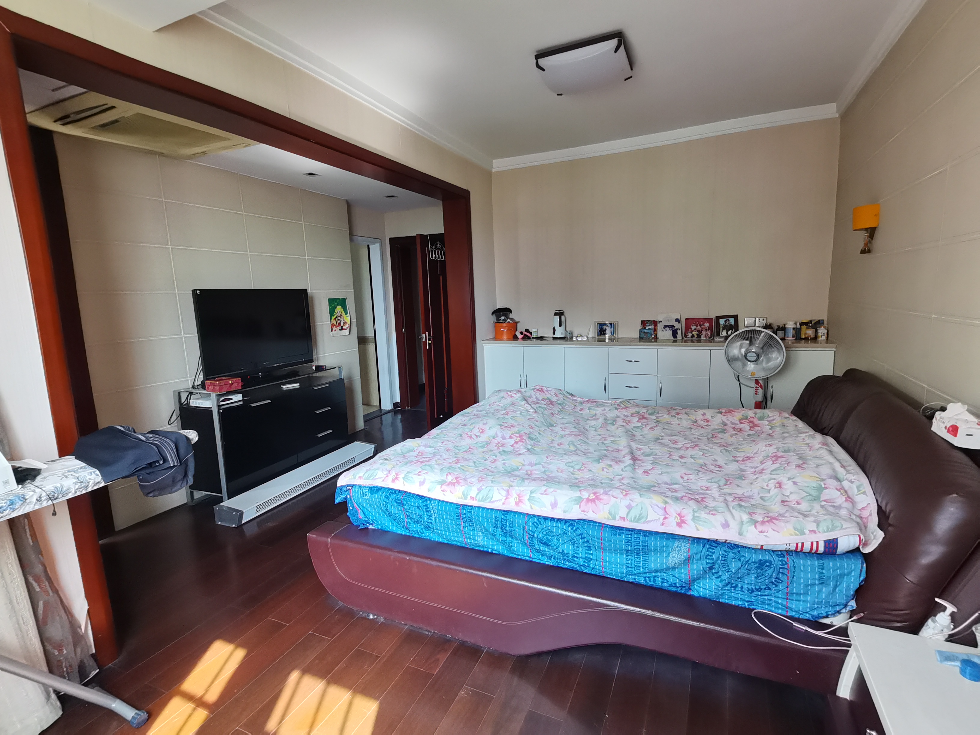 天鹅花园 6室3厅3卫 60.0万 天鹅花园 6室3厅3卫 60.0万室内图