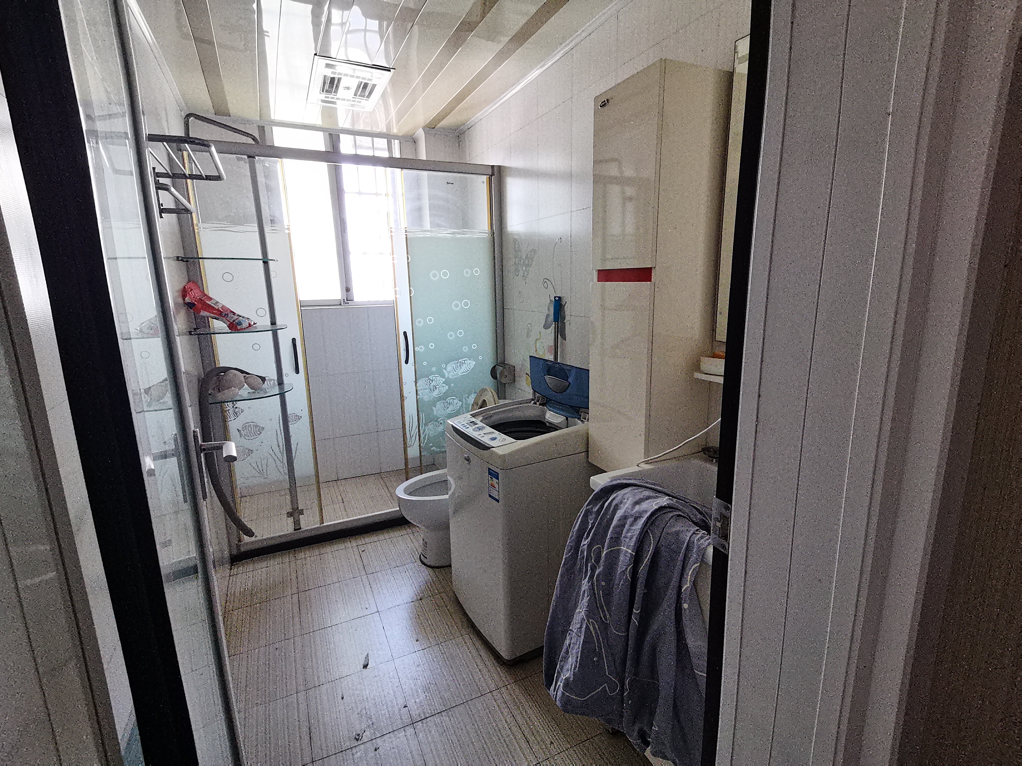 天鹅花园 6室3厅3卫 60.0万 天鹅花园 6室3厅3卫 60.0万室内图