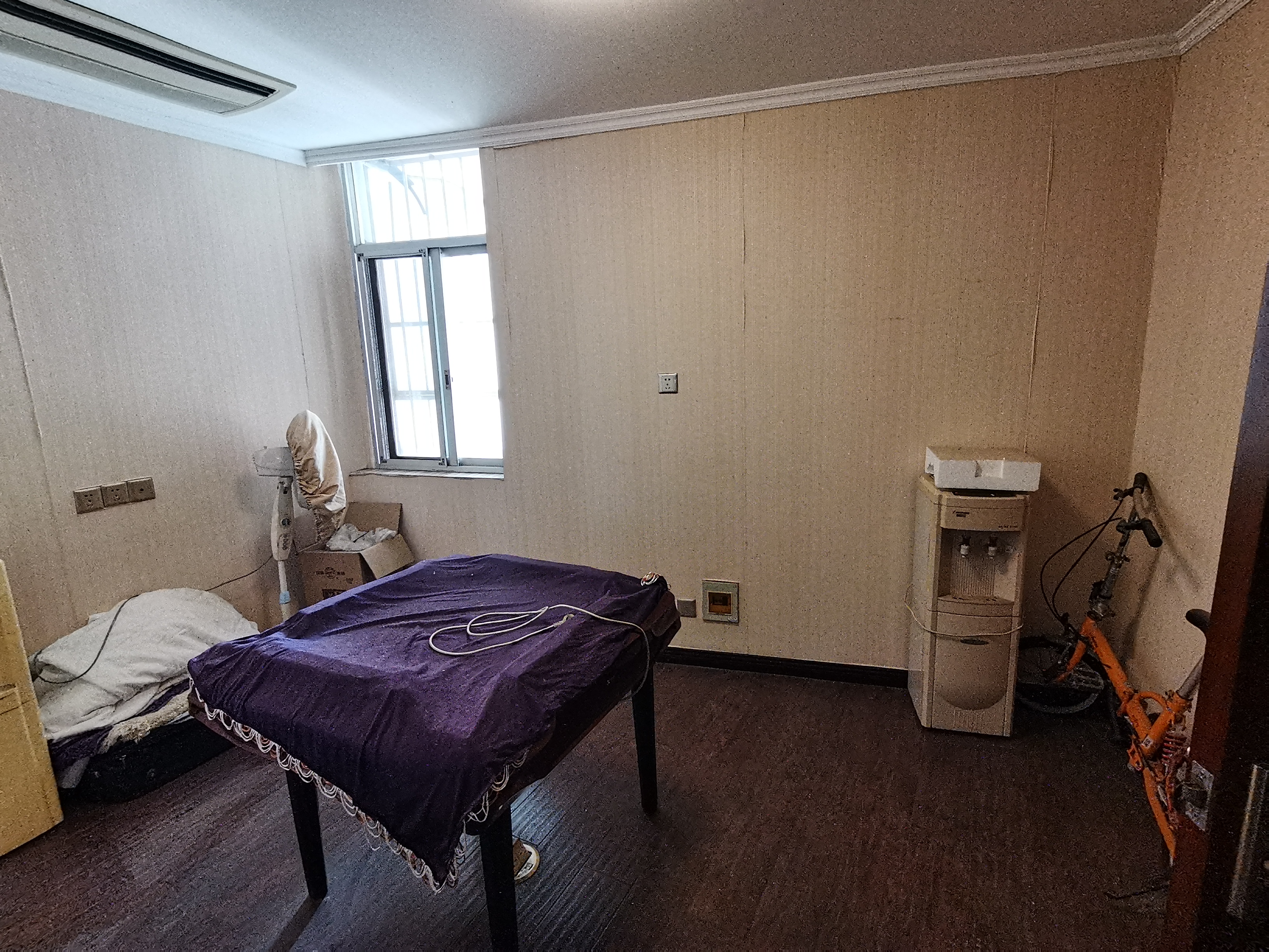 天鹅花园 6室3厅3卫 60.0万 天鹅花园 6室3厅3卫 60.0万室内图