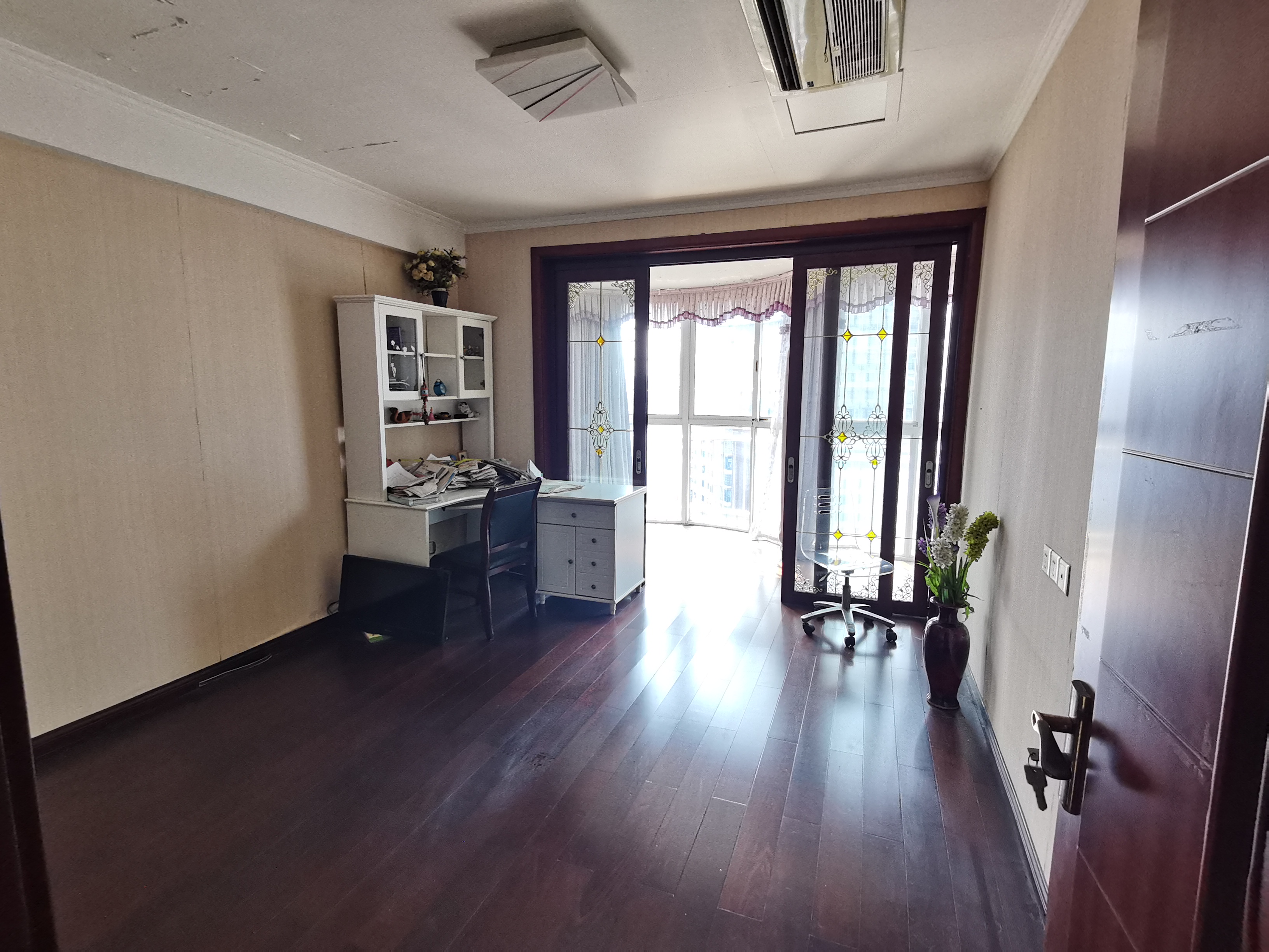 天鹅花园 6室3厅3卫 60.0万 天鹅花园 6室3厅3卫 60.0万室内图