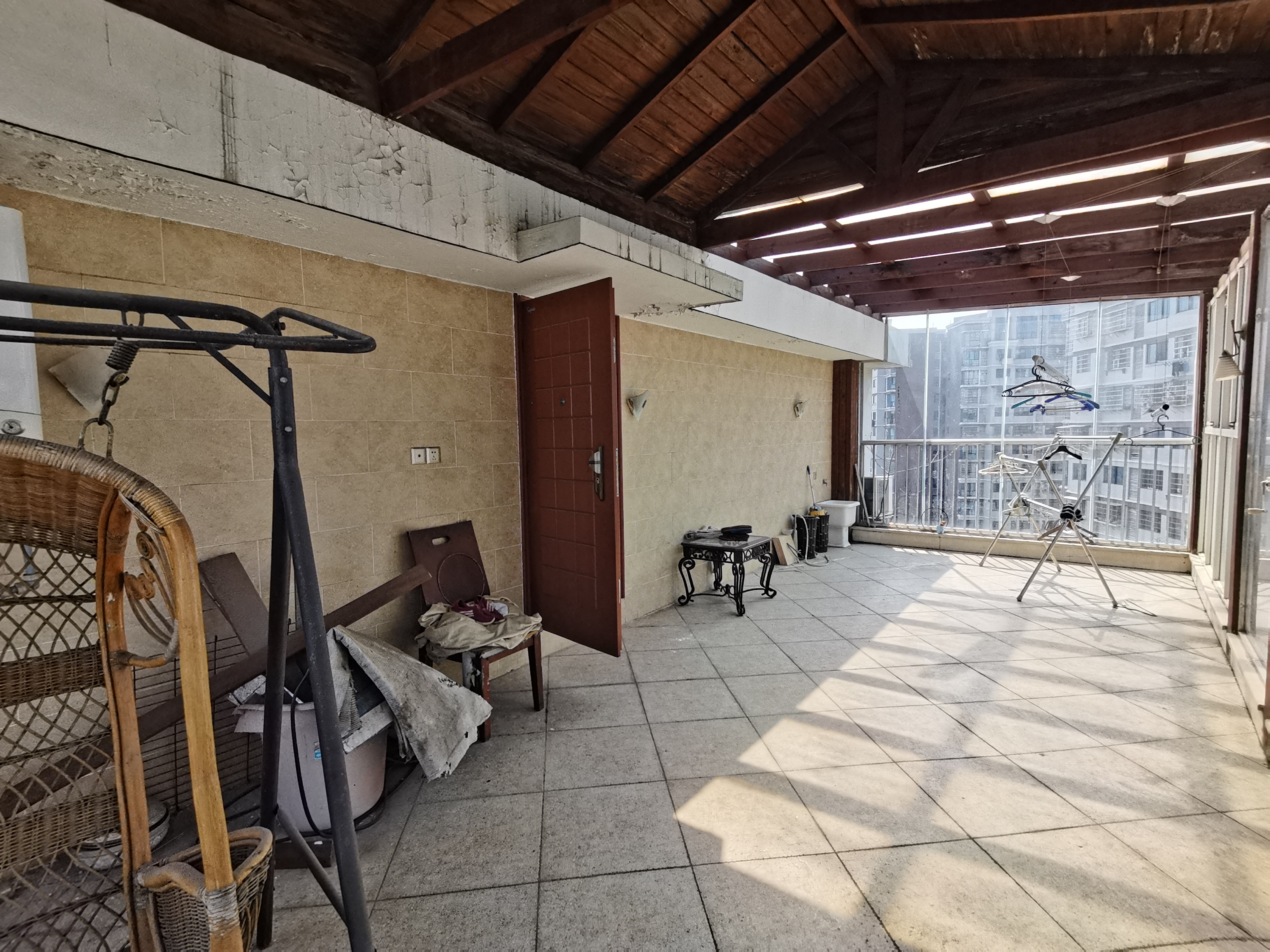 天鹅花园 6室3厅3卫 60.0万 天鹅花园 6室3厅3卫 60.0万室内图