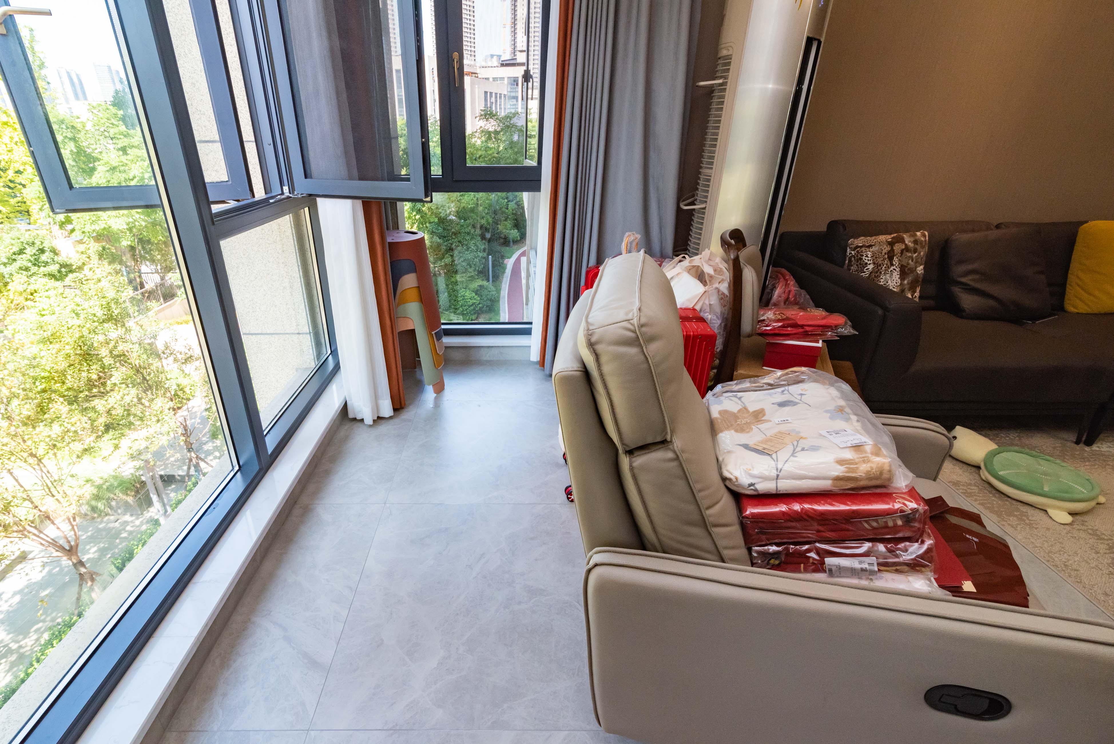 北辰三角洲E7区  3室2厅2卫    224.8万阳台