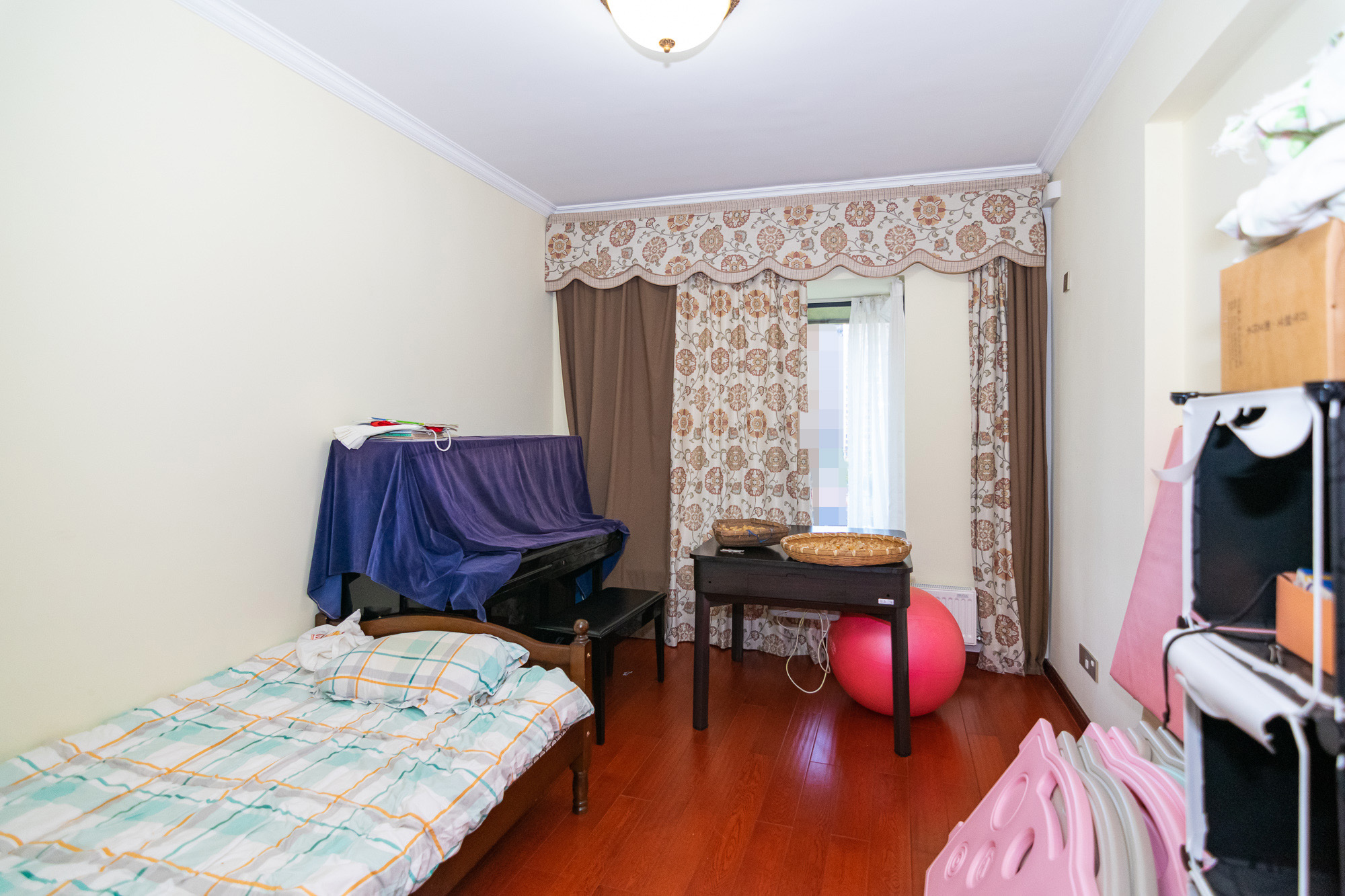 金湘苑(星澜之悦)  5室0厅0卫    300.0万 金湘苑(星澜之悦)  5室0厅0卫    300.0万卧室