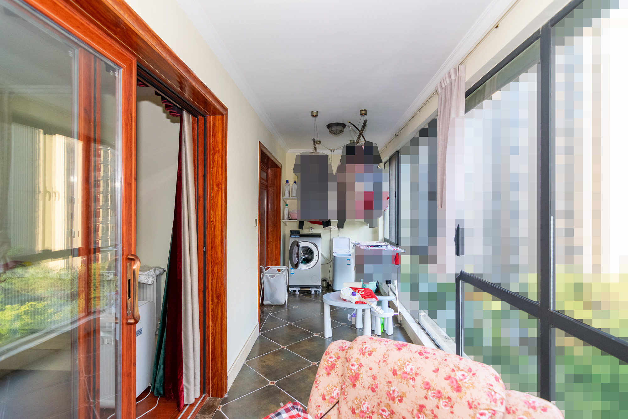 金湘苑(星澜之悦)  5室0厅0卫    300.0万 金湘苑(星澜之悦)  5室0厅0卫    300.0万阳台