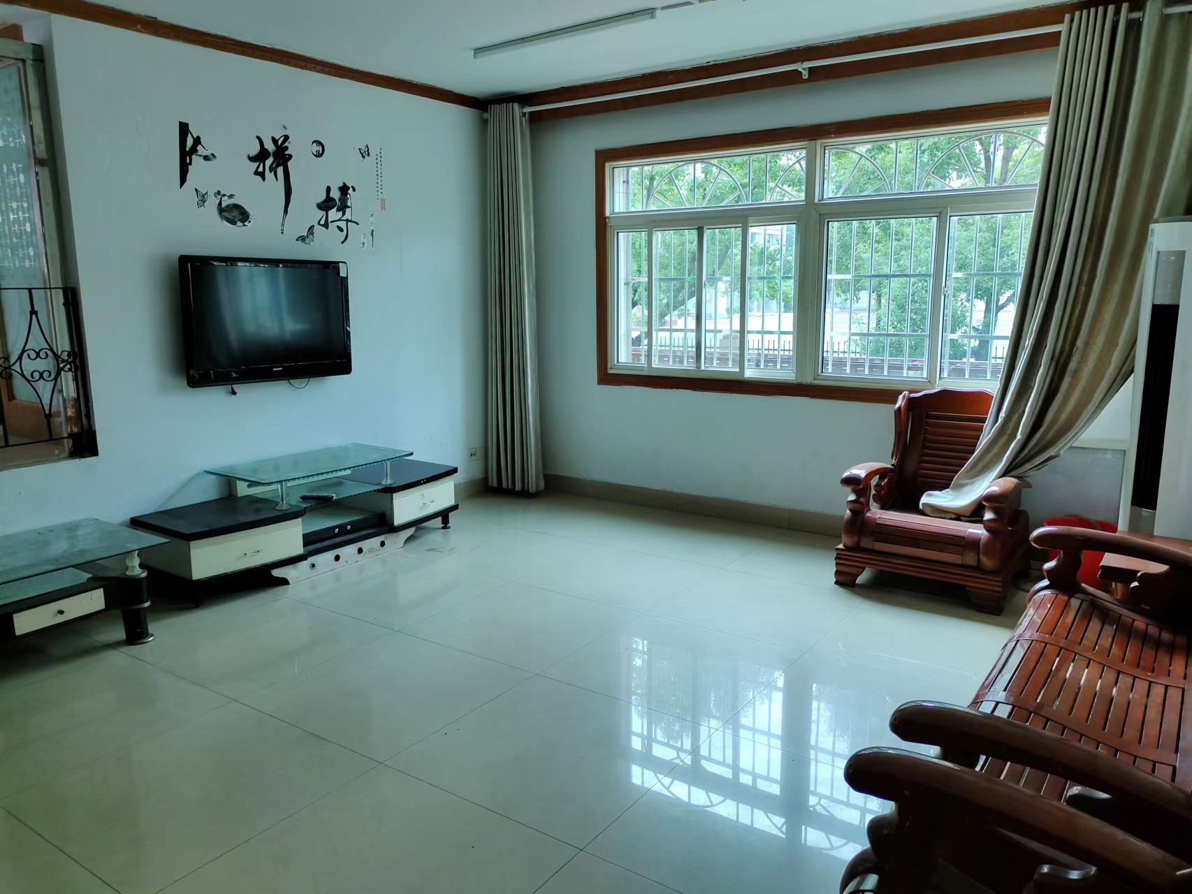 花园三村 3室2厅1卫 80.0万 花园三村 3室2厅1卫 80.0万室内图