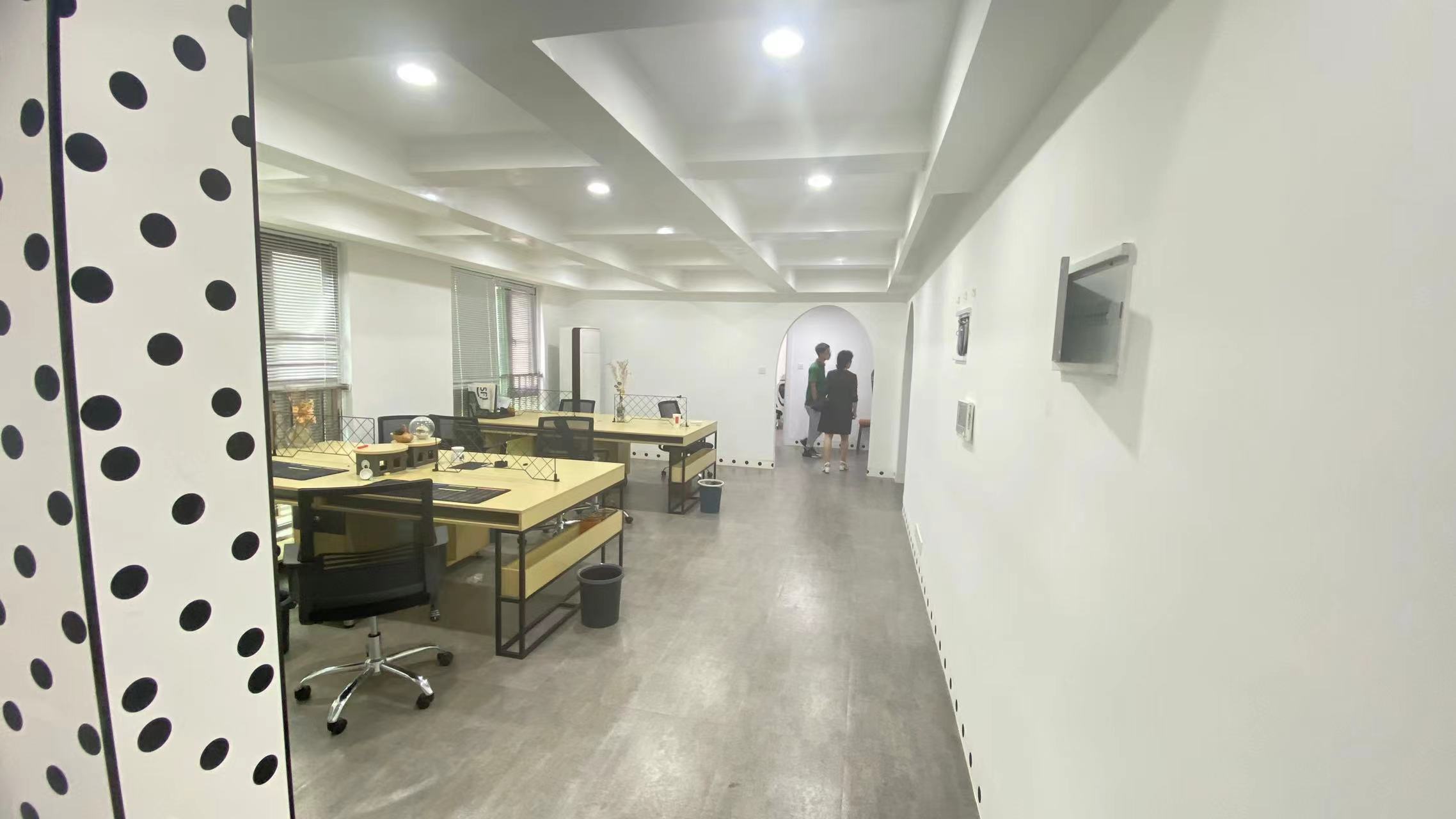 中天会展城B区  3室2厅2卫   6500.00元/月户型图
