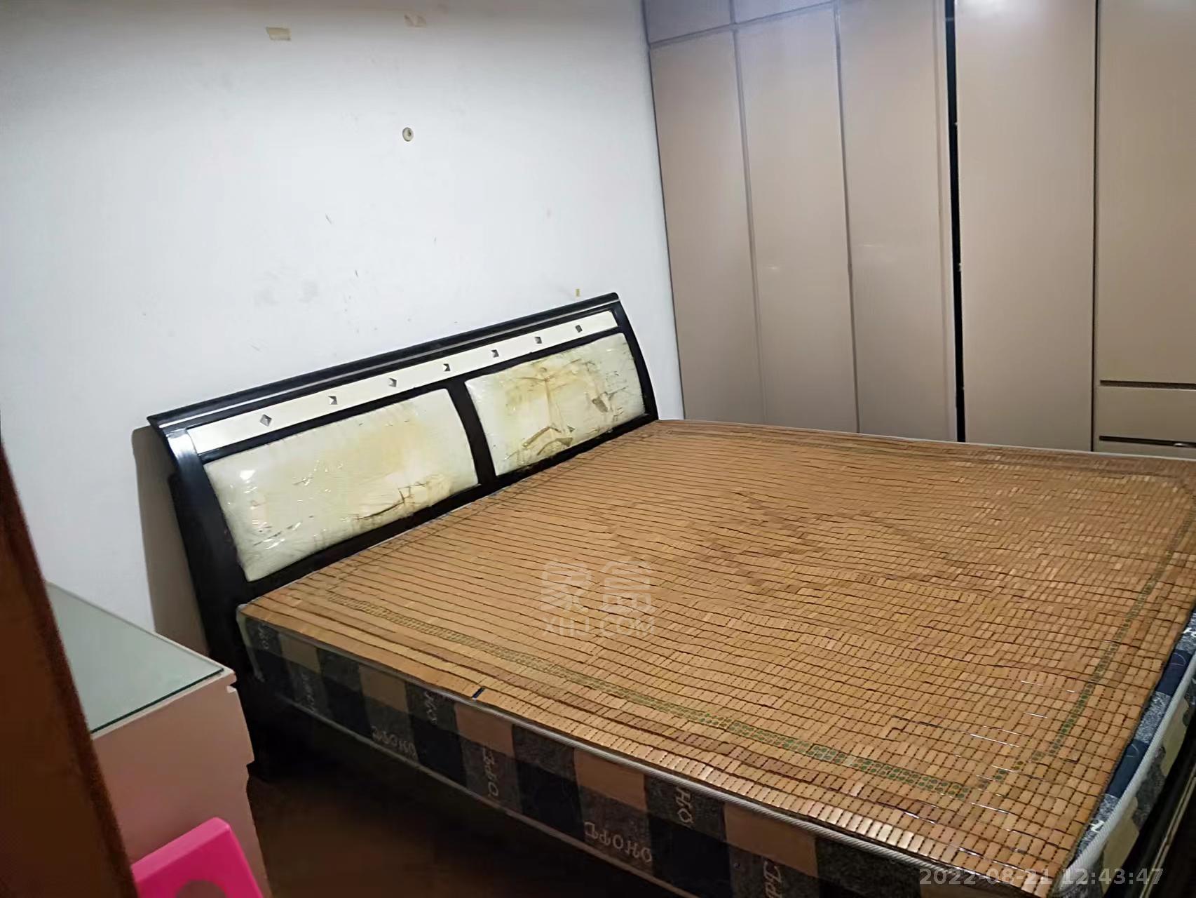 月塘北路  2室1厅1卫   800.00元/月室内图