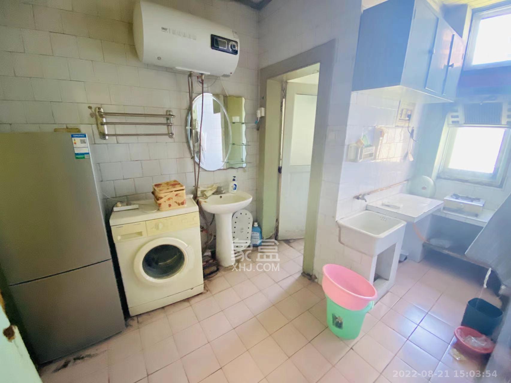 青山祠社区 2室2厅1卫 1600.0元/月 青山祠社区 2室2厅1卫 1600.0元/月室内图