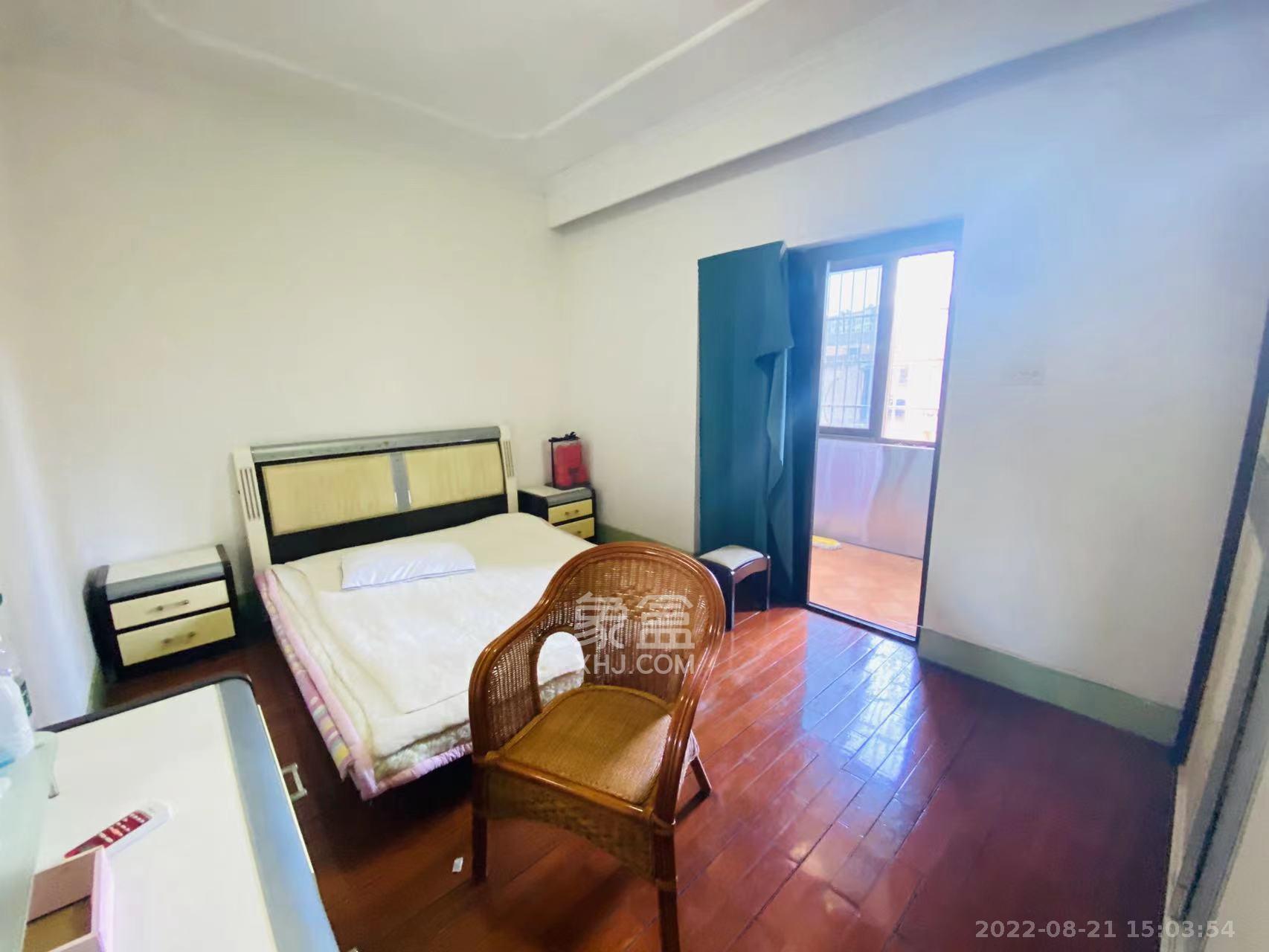 青山祠社区 2室2厅1卫 1600.0元/月 青山祠社区 2室2厅1卫 1600.0元/月室内图