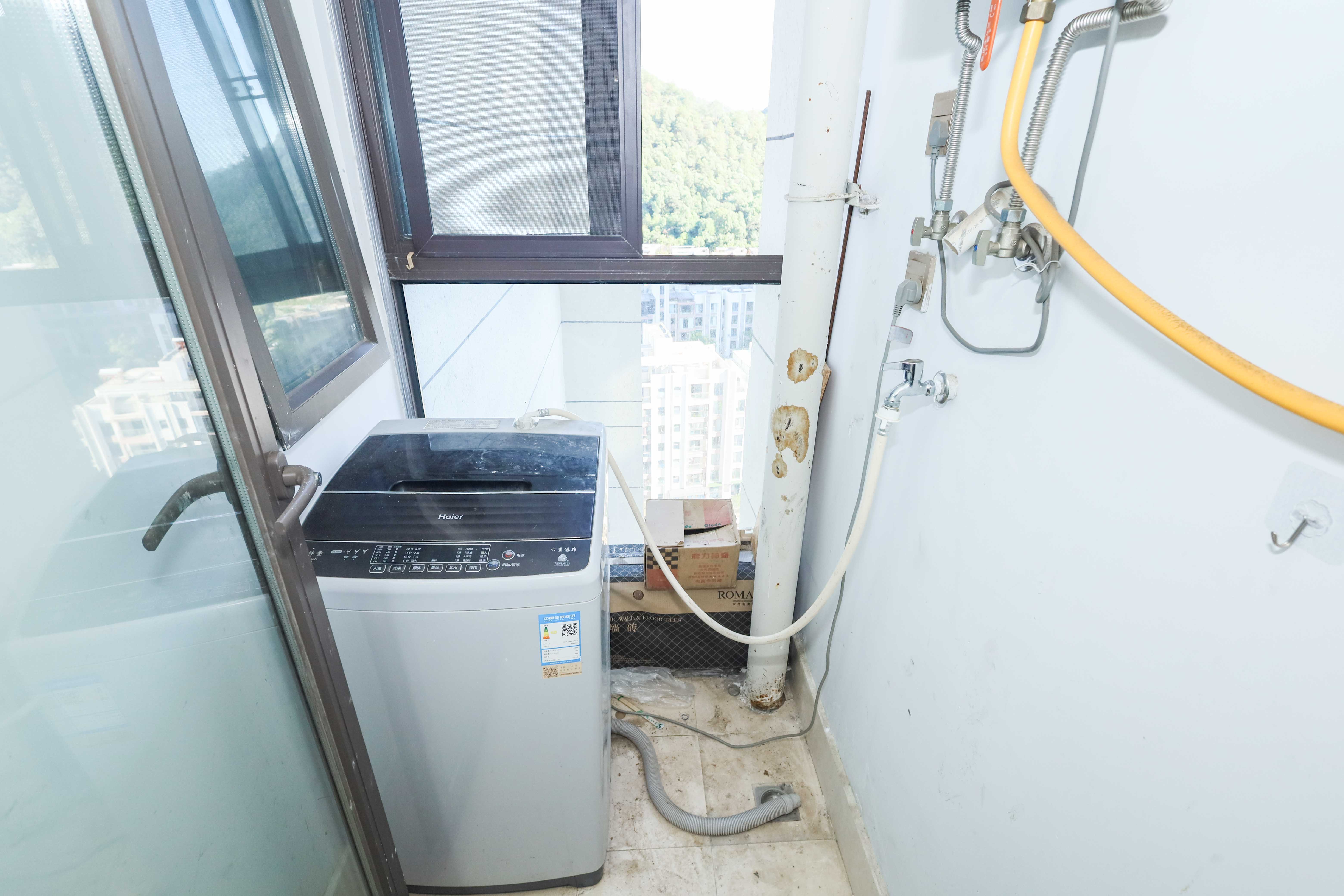 佳兆业云顶梅溪湖（佳兆业梅溪荟）  3室2厅2卫   150.00万阳台