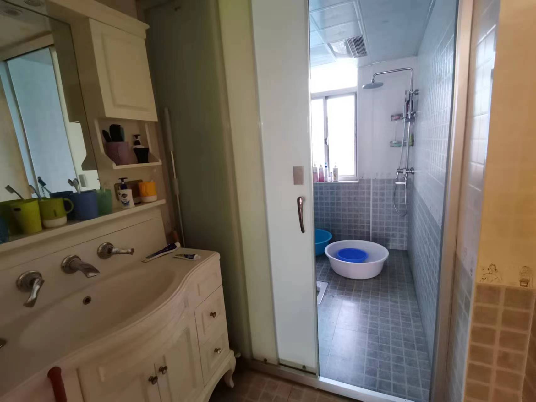 金碧花园 4室2厅2卫 140.0万 金碧花园 4室2厅2卫 140.0万室内图