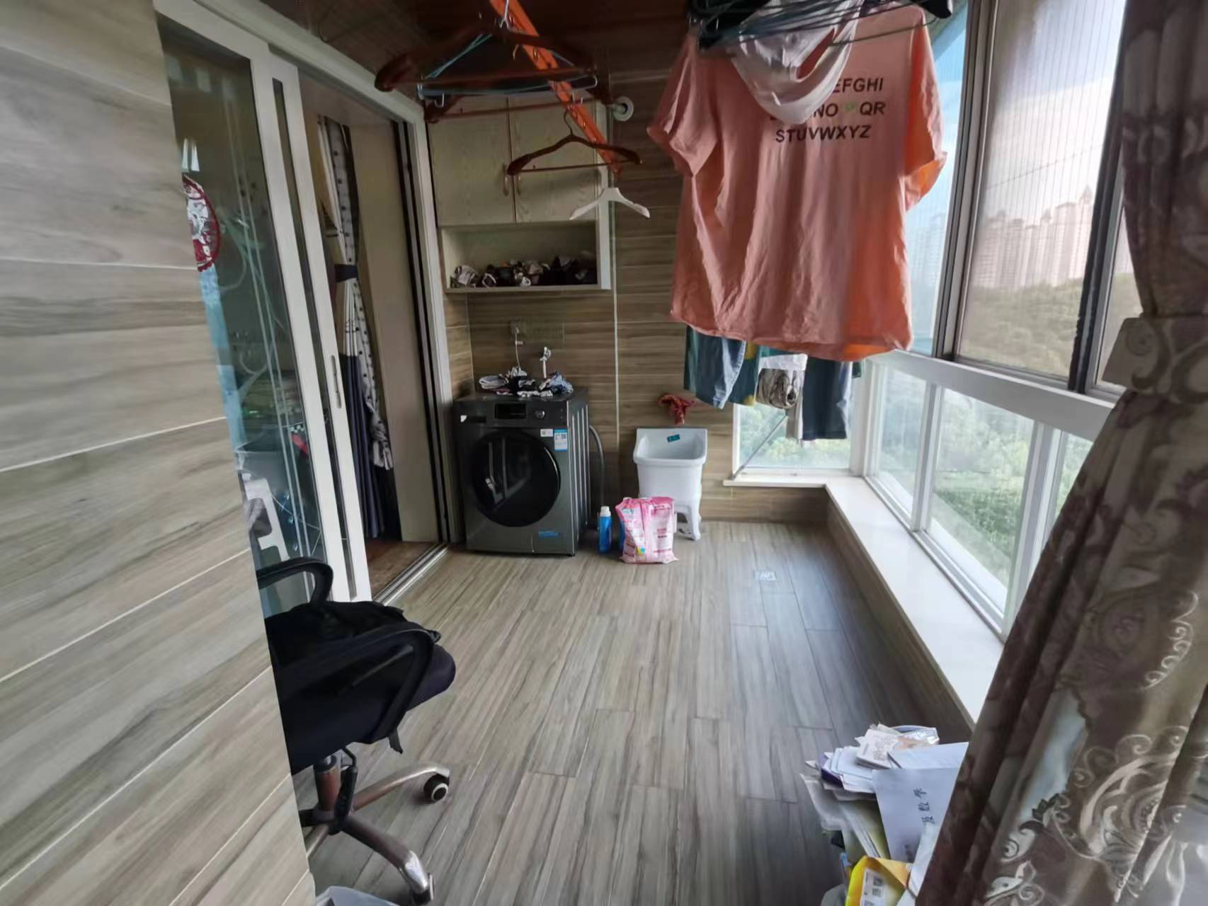 金碧花园 4室2厅2卫 140.0万 金碧花园 4室2厅2卫 140.0万室内图