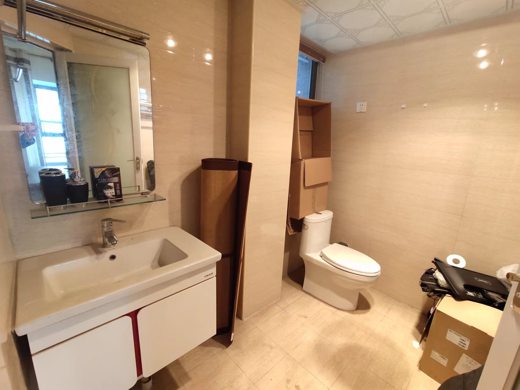 美的城一期 3室2厅2卫 90.00万 美的城一期 3室2厅2卫 90.00万室内图