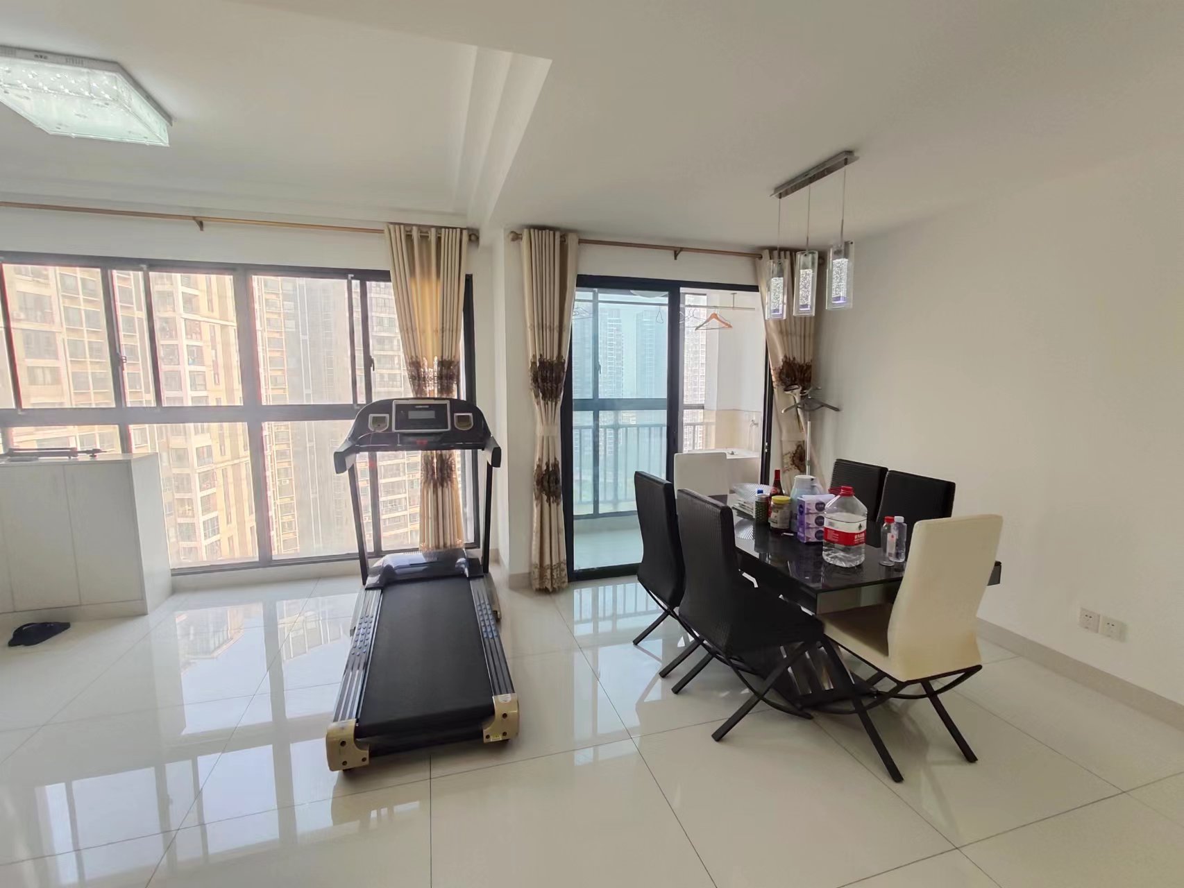 美的城一期 3室2厅2卫 90.00万 美的城一期 3室2厅2卫 90.00万室内图