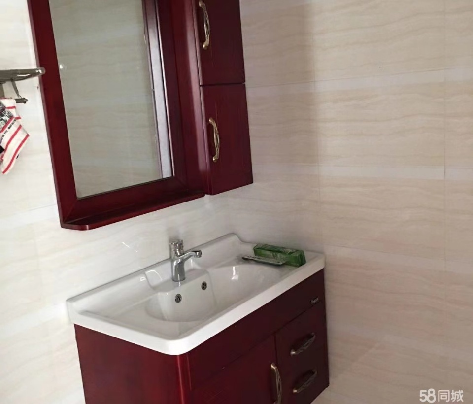 六福大厦 1室1厅1卫 800.00元/月 六福大厦 1室1厅1卫 800.00元/月室内图