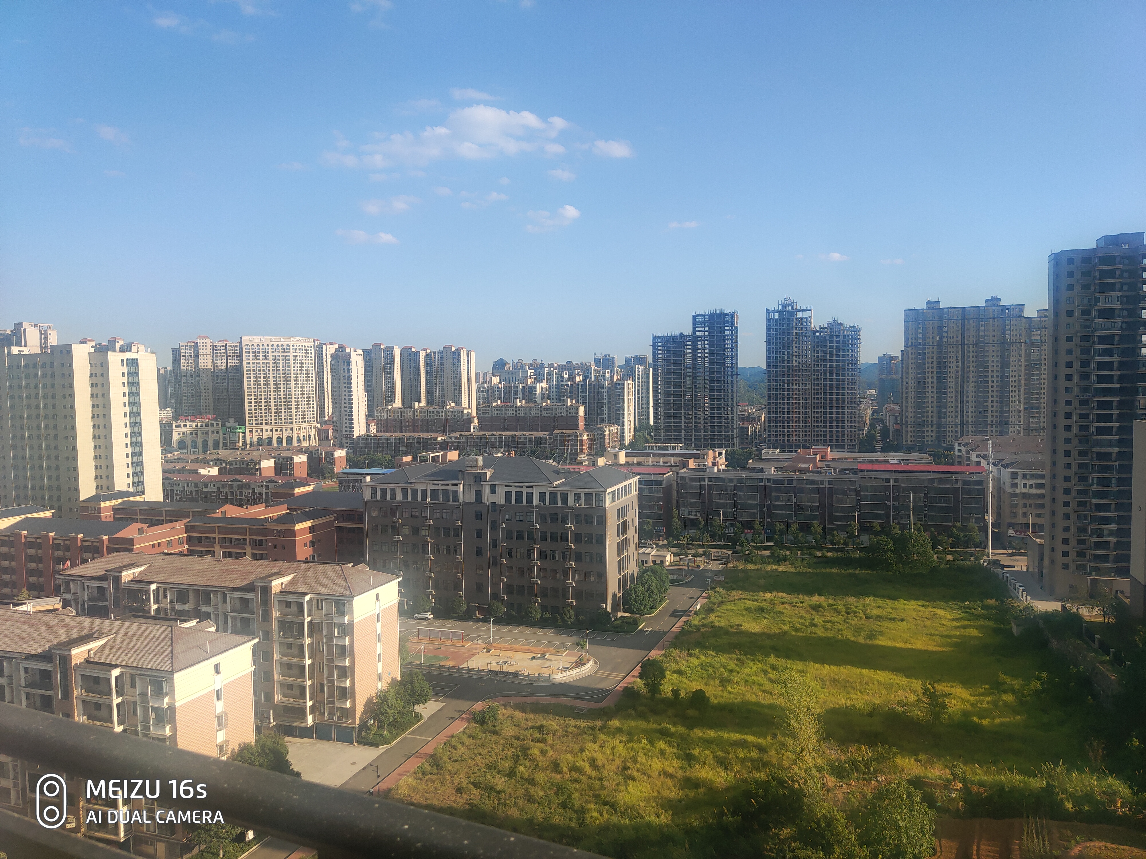 碧桂园娄星府 4室2厅2卫 2000.00元/月 碧桂园娄星府 4室2厅2卫 2000.00元/月小区图