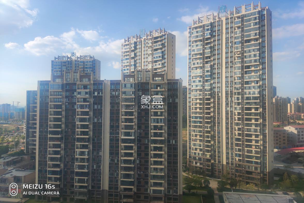 碧桂园娄星府 4室2厅2卫 2000.00元/月 碧桂园娄星府 4室2厅2卫 2000.00元/月小区图