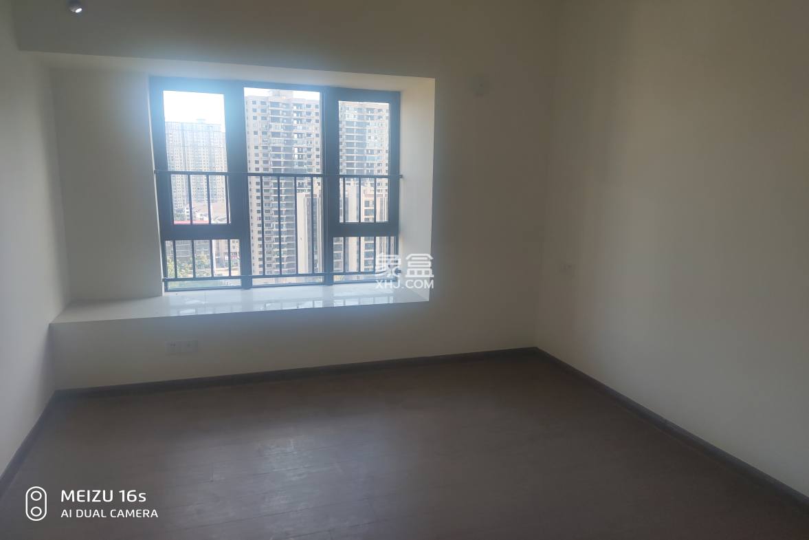 碧桂园娄星府 4室2厅2卫 2000.00元/月 碧桂园娄星府 4室2厅2卫 2000.00元/月室内图