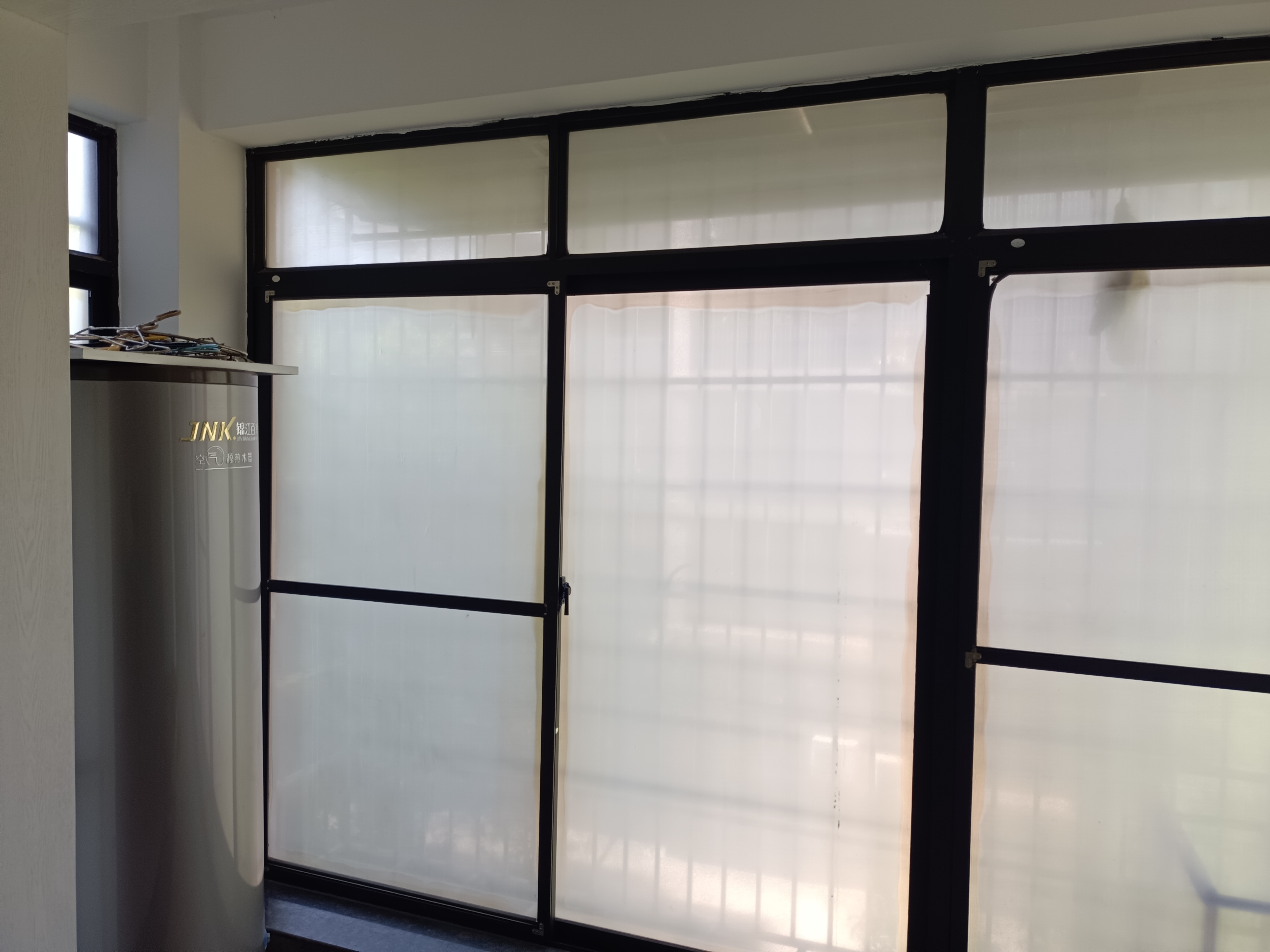 奋飞一百小区 5室3厅2卫 108.0万 奋飞一百小区 5室3厅2卫 108.0万客厅