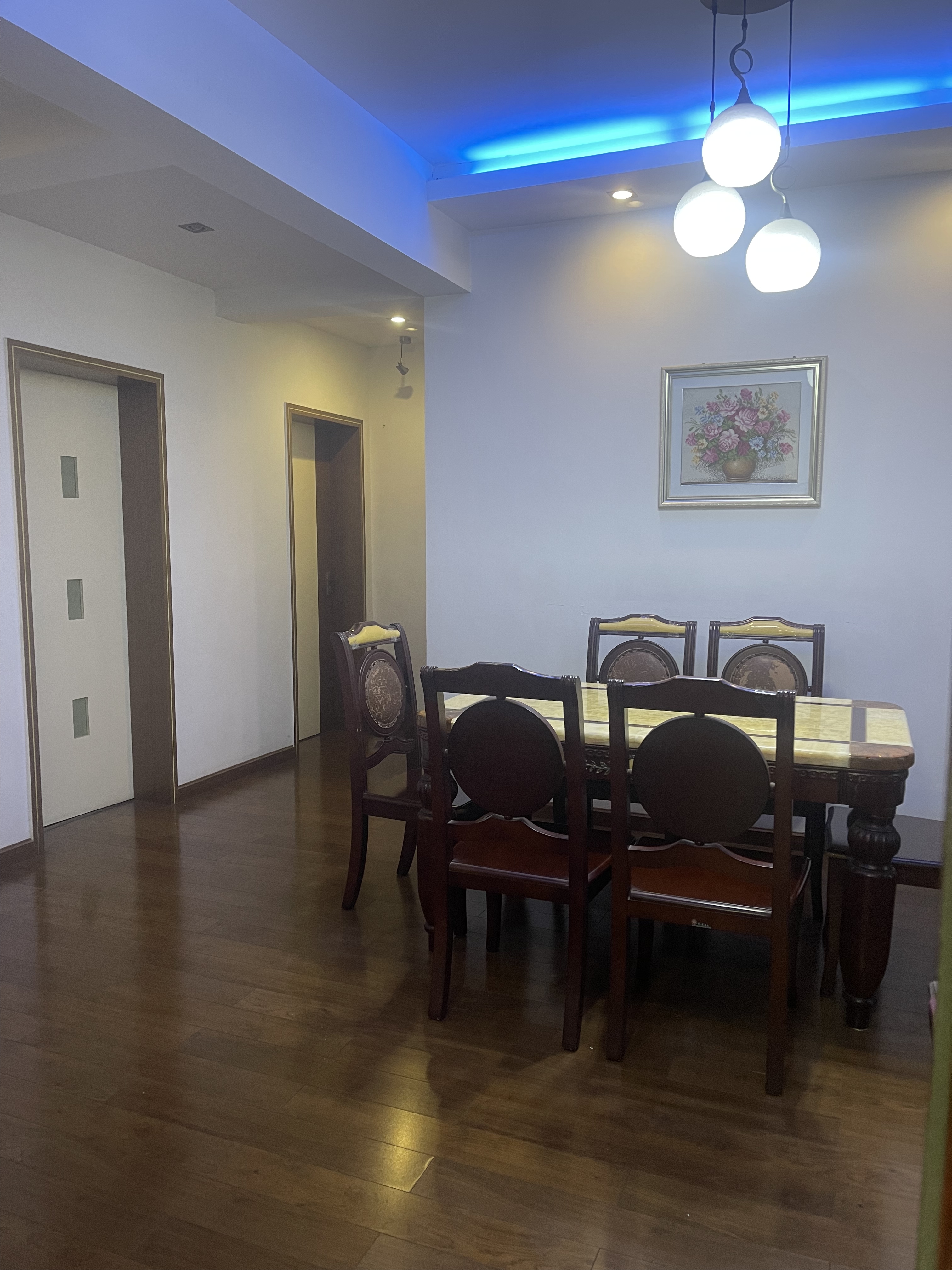 东方花园 3室2厅2卫 77.0万 东方花园 3室2厅2卫 77.0万室内图