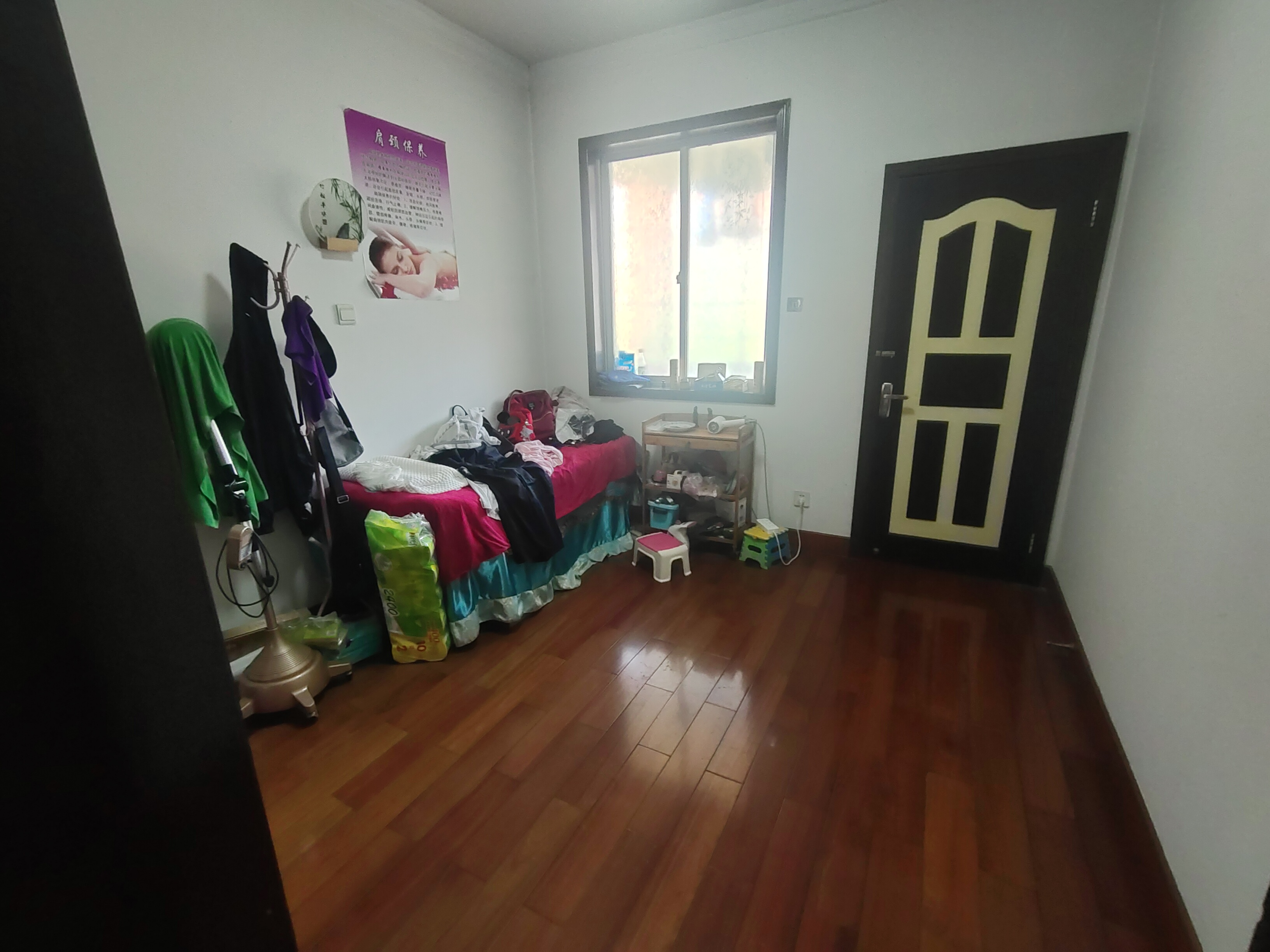 白鹤园 5室2厅2卫 110.0万 白鹤园 5室2厅2卫 110.0万室内图