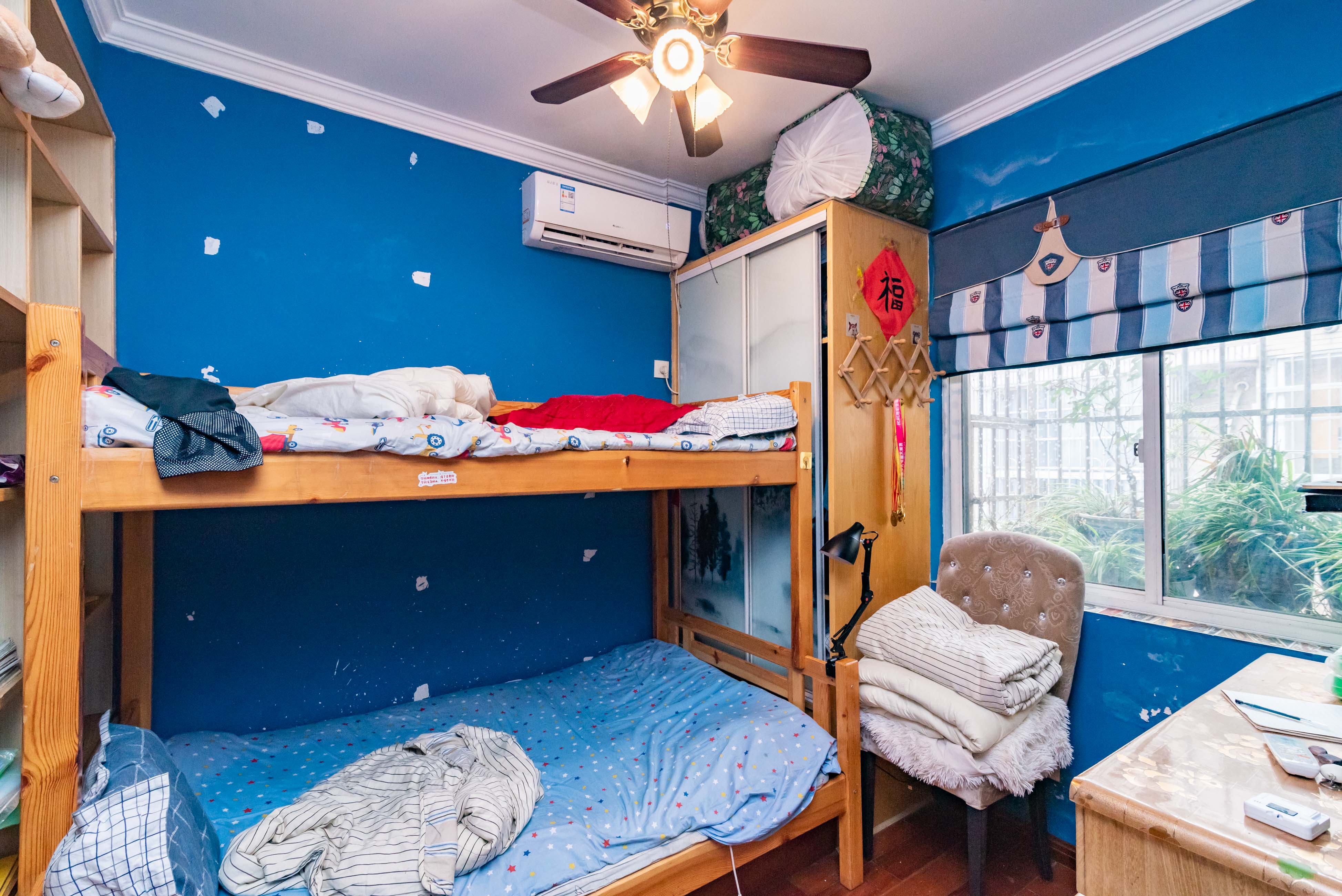 紫晶城  3室2厅1卫    55.0万 紫晶城  3室2厅1卫    55.0万卧室