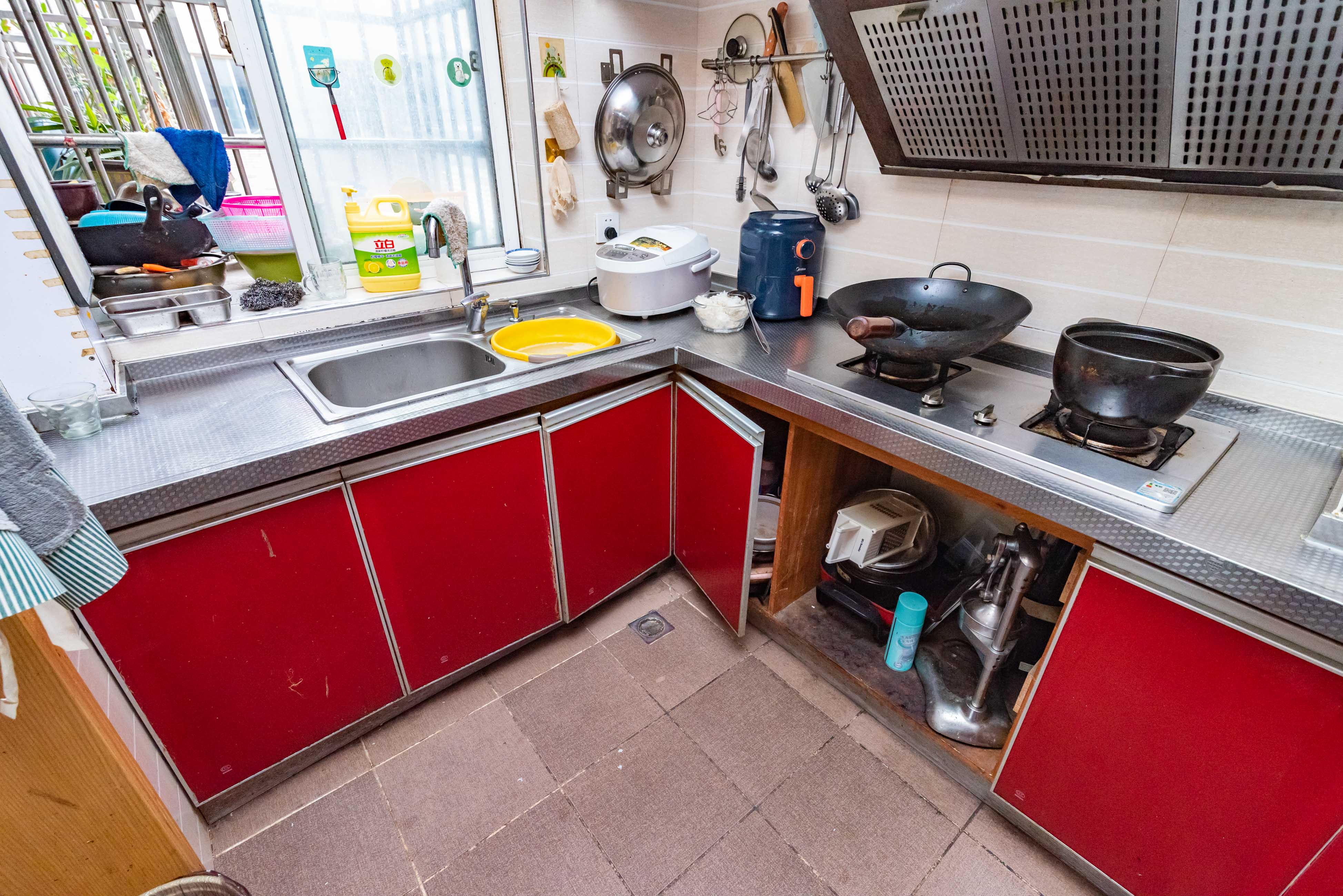 紫晶城  3室2厅1卫    55.0万 紫晶城  3室2厅1卫    55.0万厨房