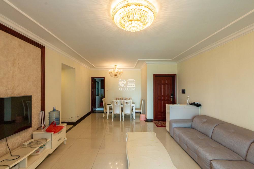 恒大绿洲 4室2厅0厨1卫 172.00万