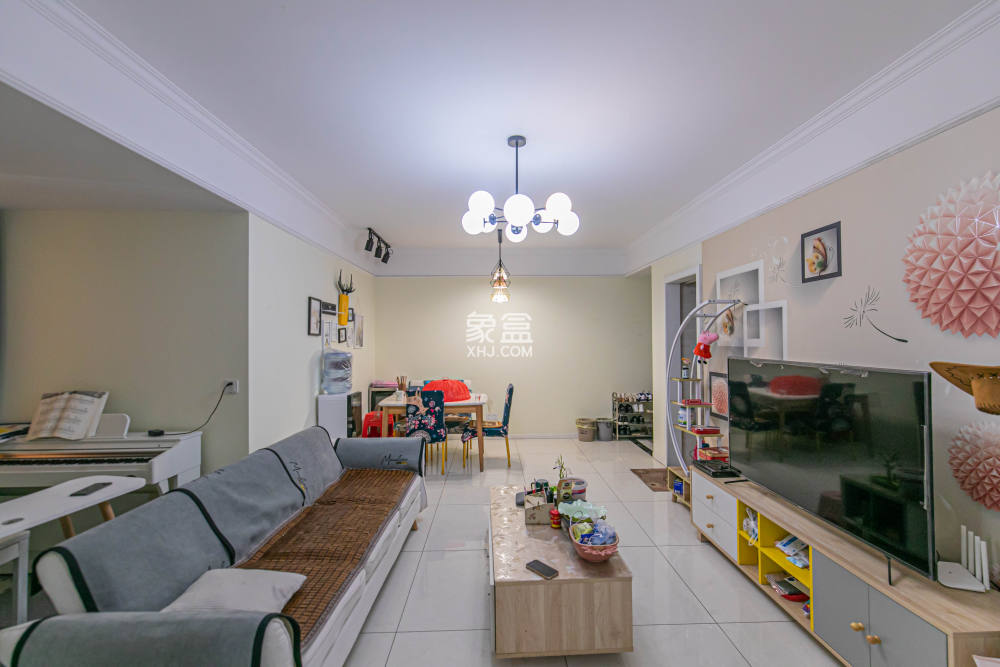 锦璨家园 3室2厅 75.80万