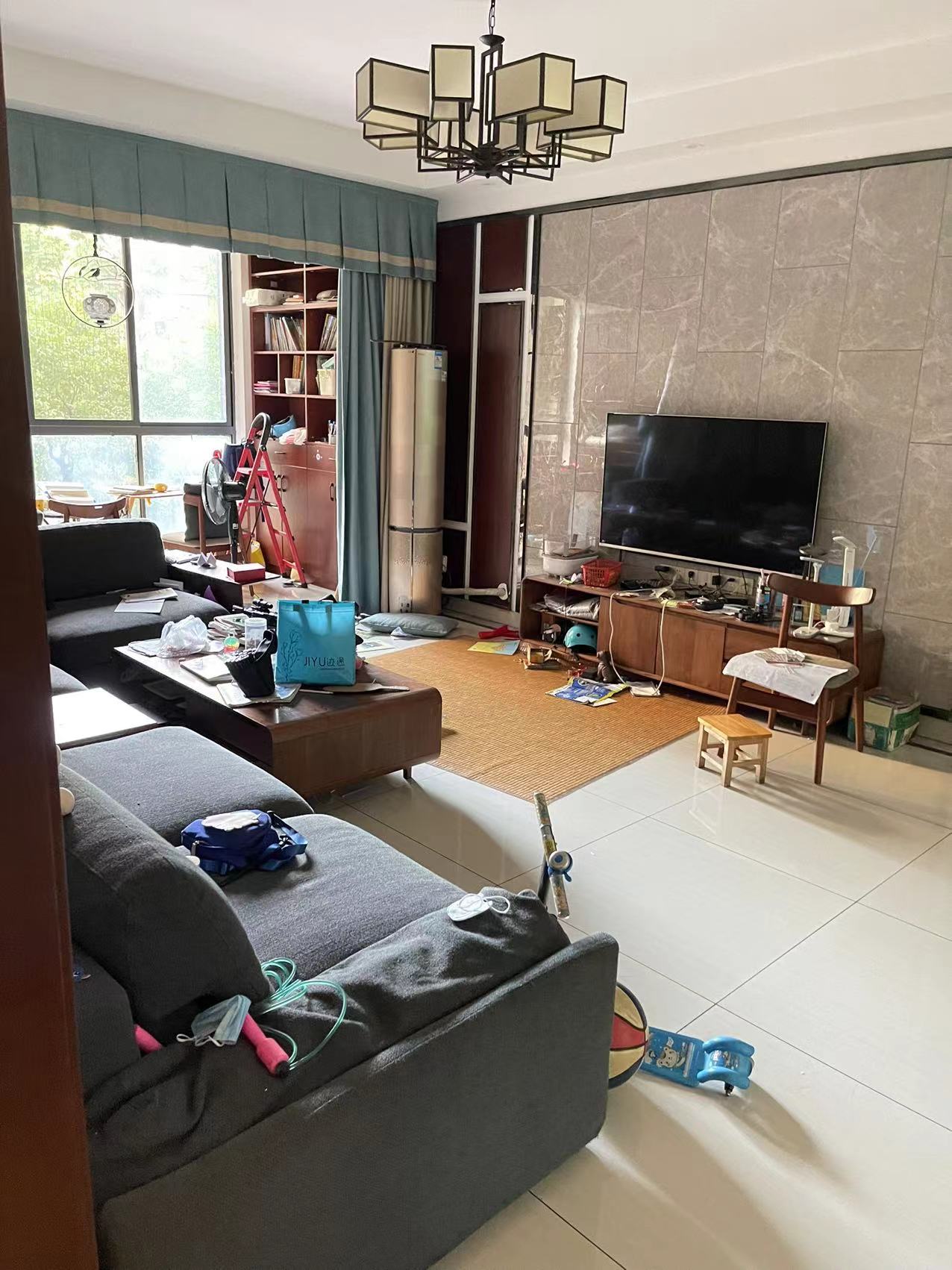 经世龙城 4室2厅2卫 130.0万 经世龙城 4室2厅2卫 130.0万室内图