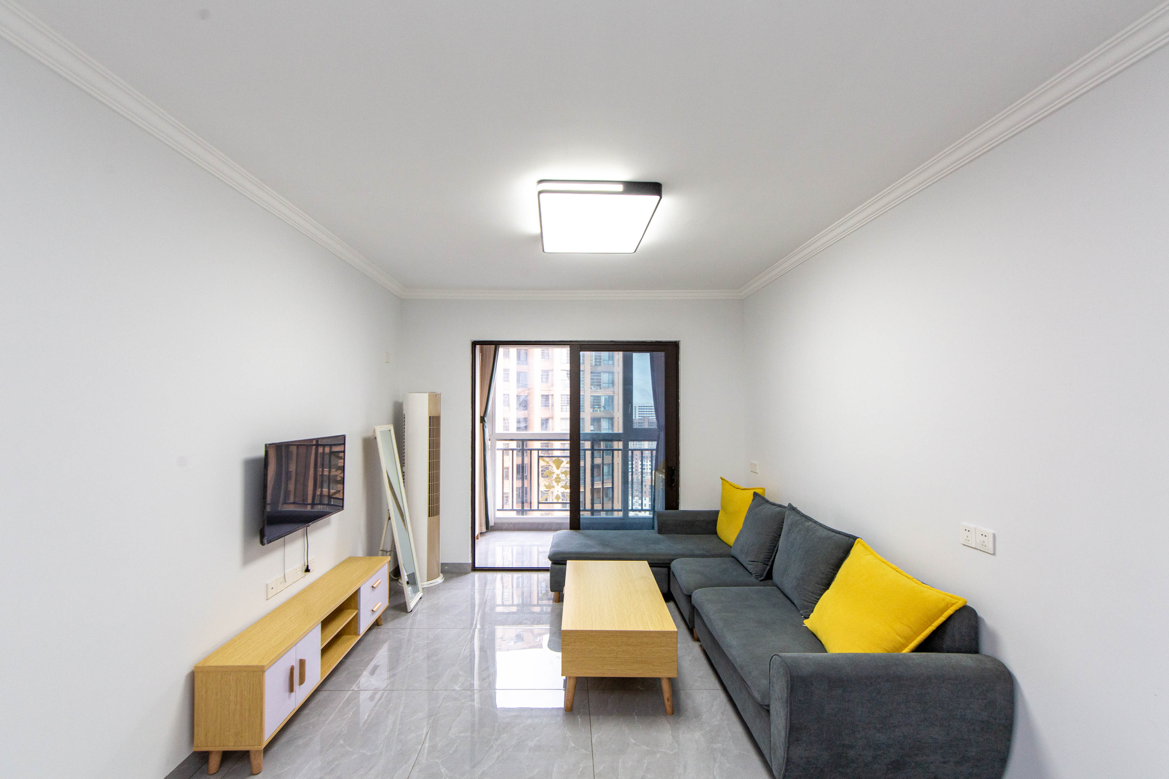 南城印象  3室2厅1卫    101.8万客厅