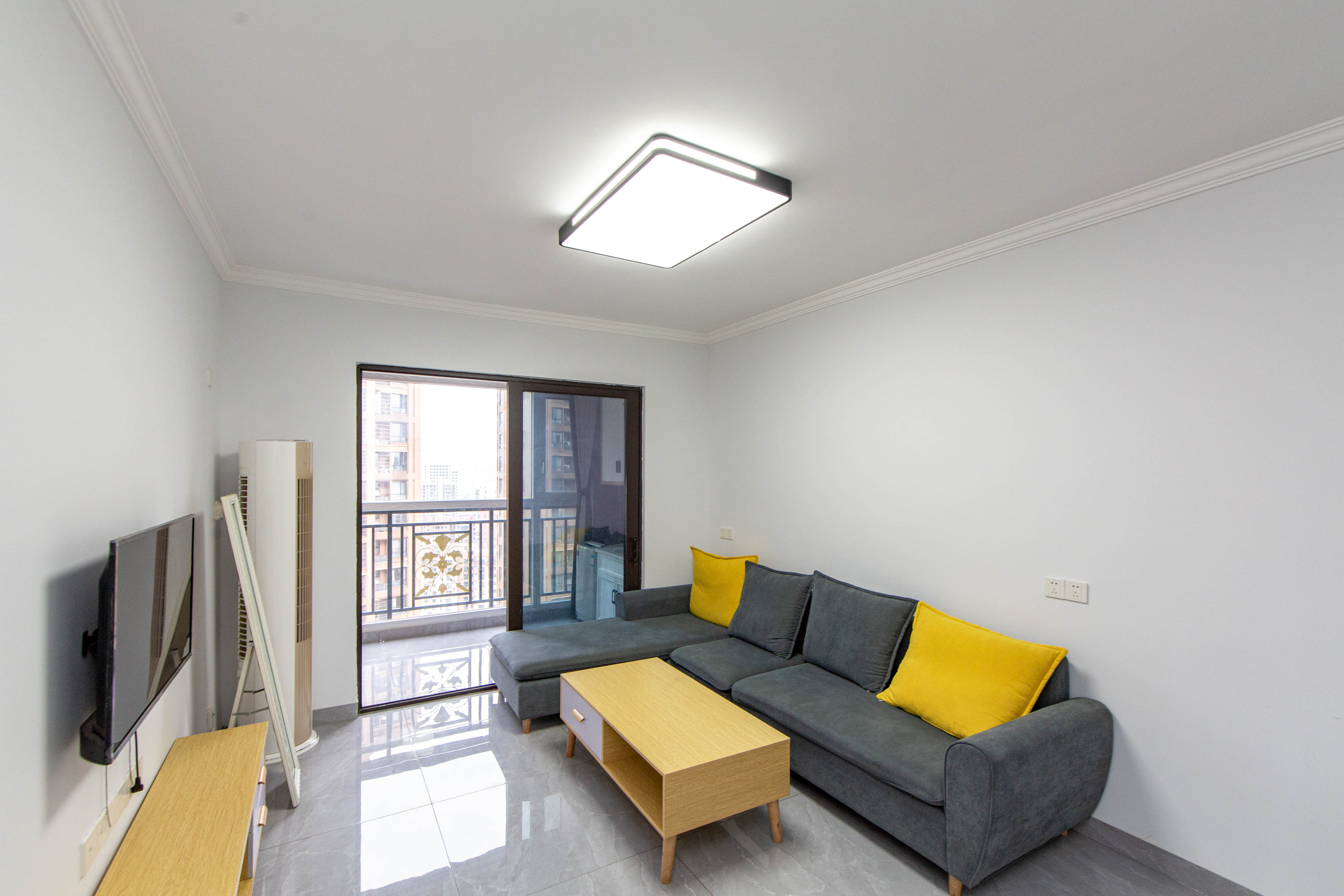 南城印象  3室2厅1卫    101.8万客厅