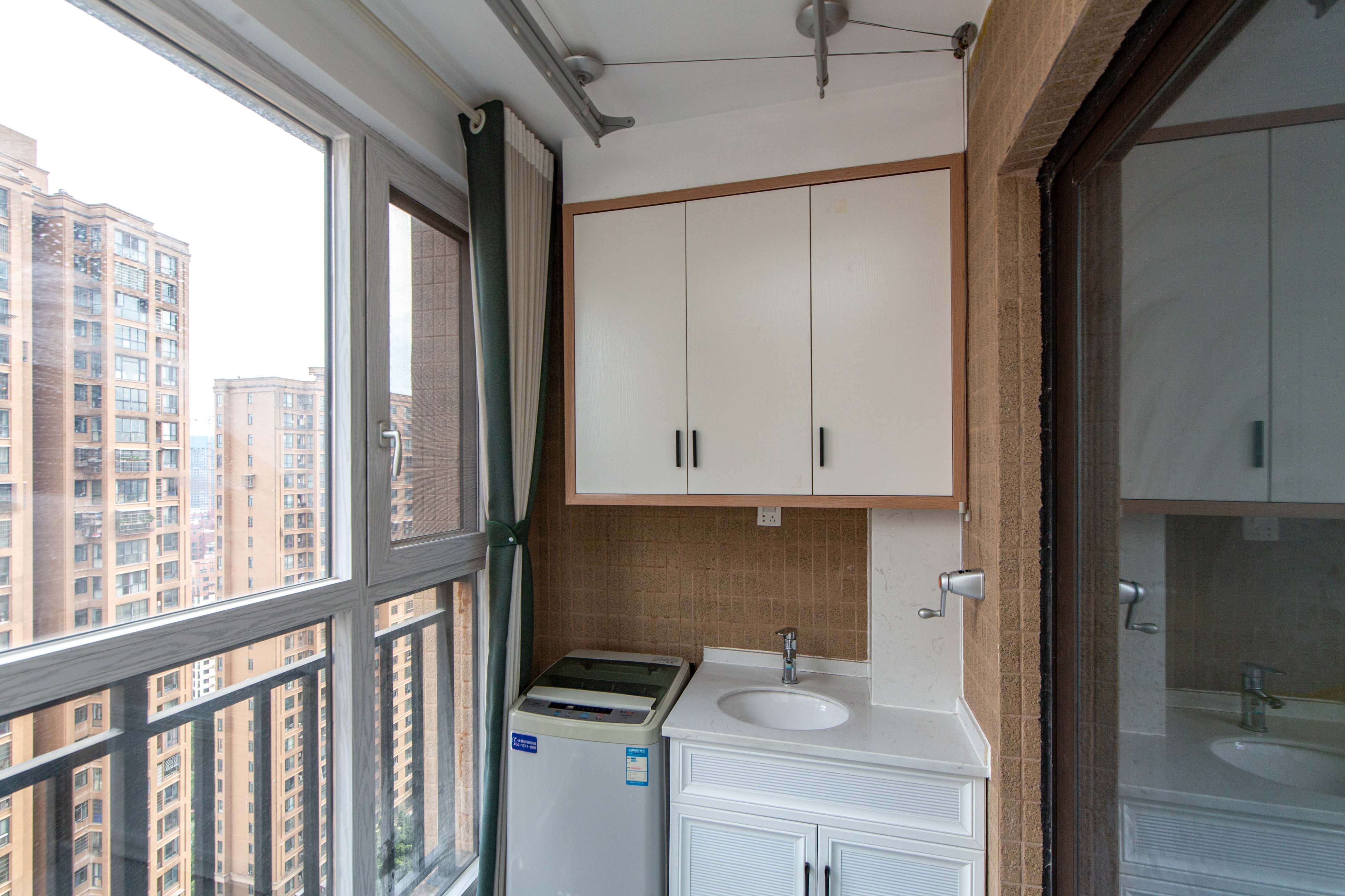 南城印象  3室2厅1卫    101.8万阳台