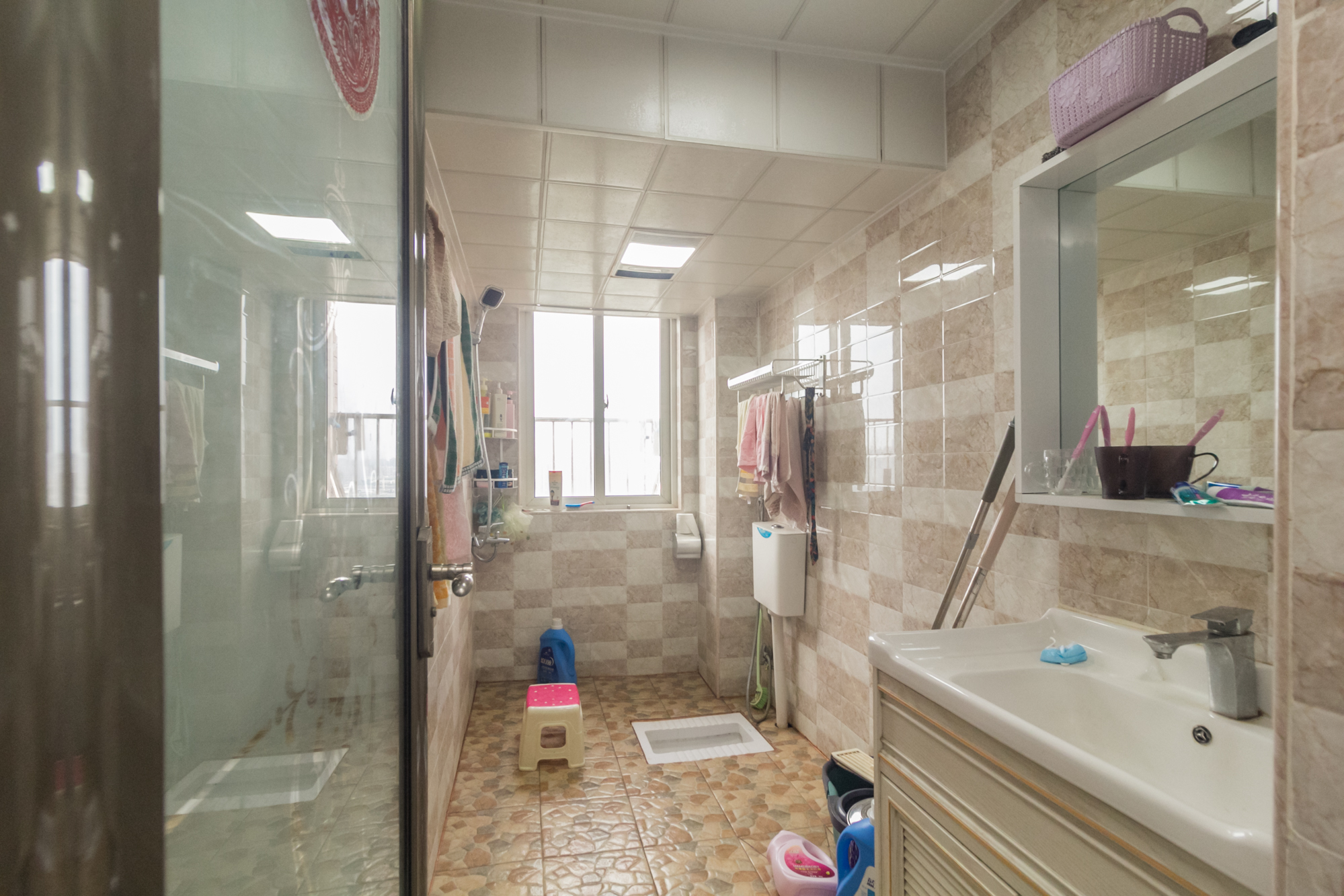 东门尚苑 3室2厅1卫 84.6万 东门尚苑 3室2厅1卫 84.6万卫生间