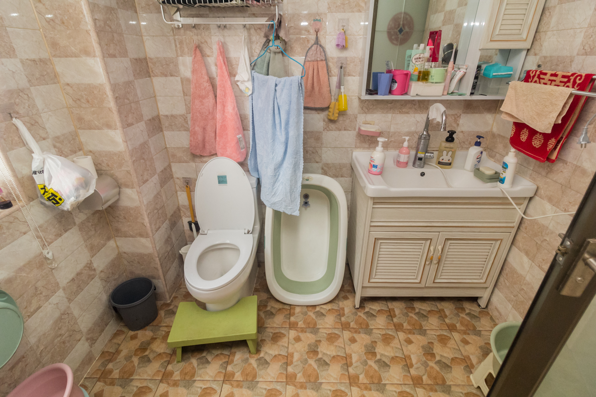 东门尚苑 3室2厅1卫 84.6万 东门尚苑 3室2厅1卫 84.6万卫生间