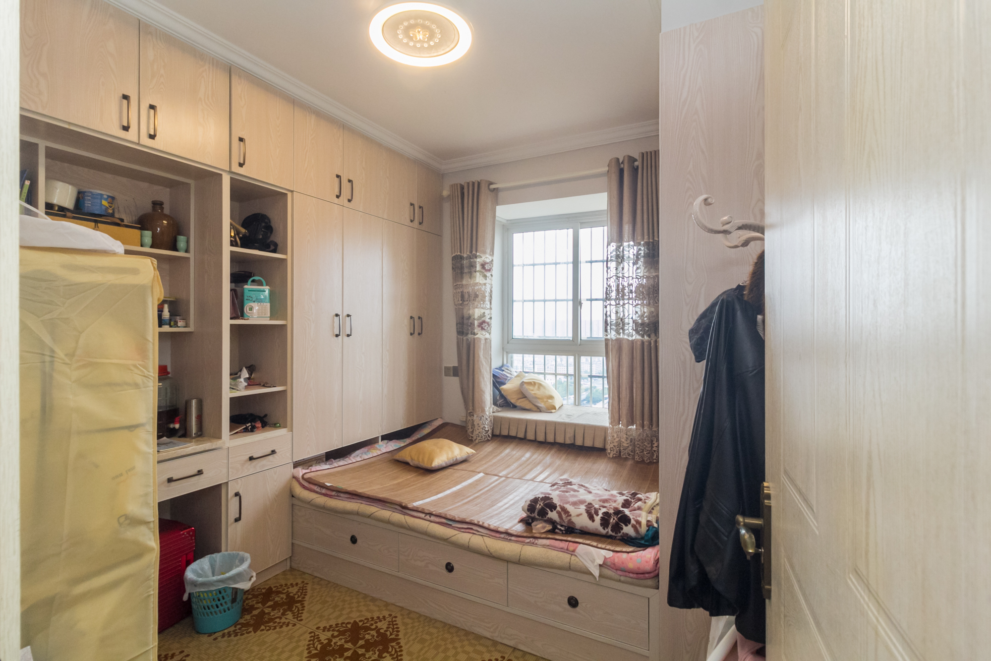 东门尚苑 3室2厅1卫 84.6万 东门尚苑 3室2厅1卫 84.6万卧室