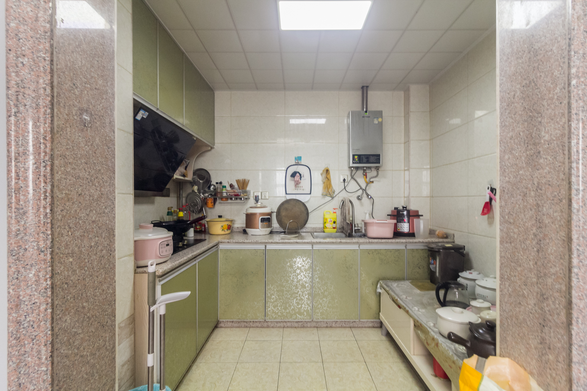 东门尚苑 3室2厅1卫 84.6万 东门尚苑 3室2厅1卫 84.6万厨房