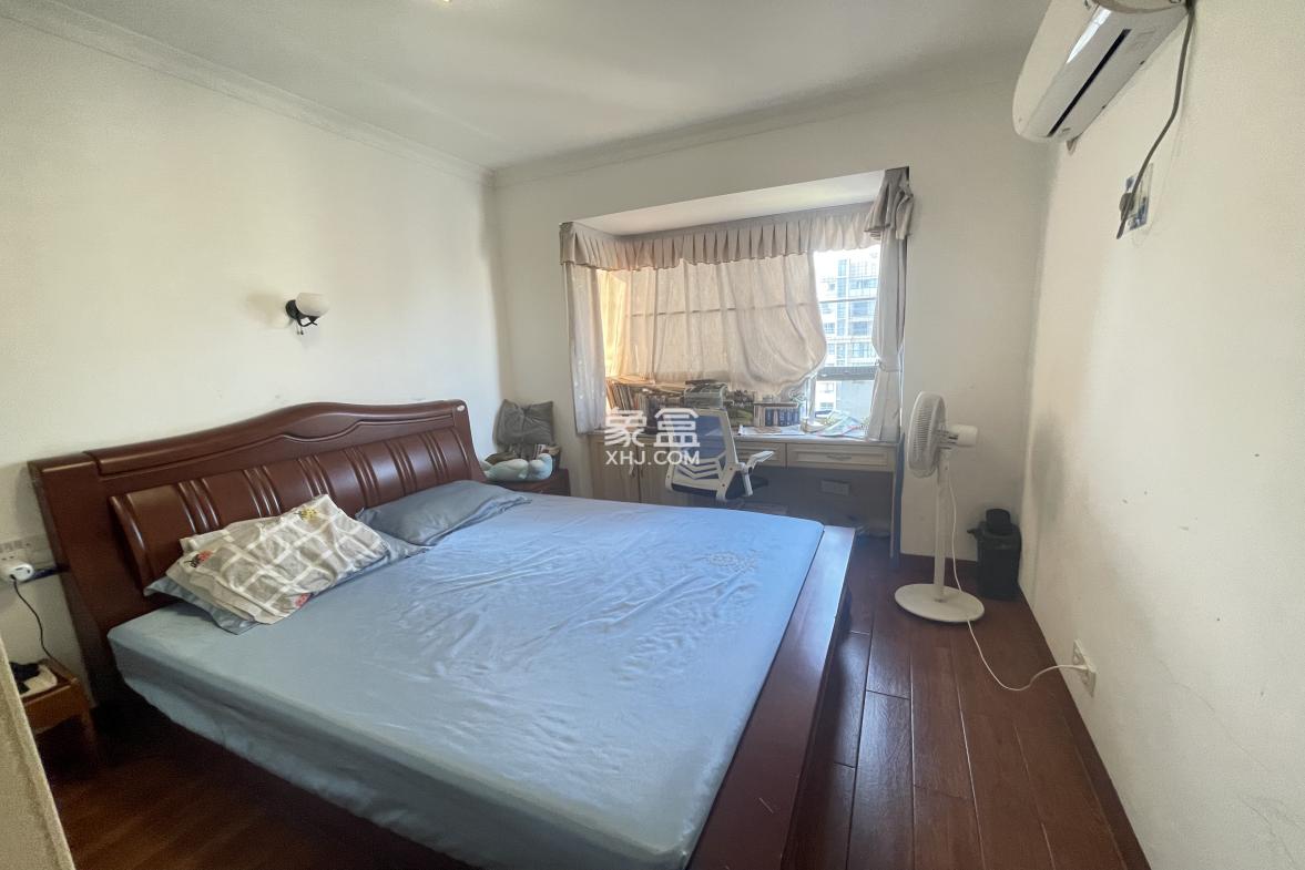 时代新城(翰林府) 4室2厅2卫 78.0万 时代新城(翰林府) 4室2厅2卫 78.0万室内图