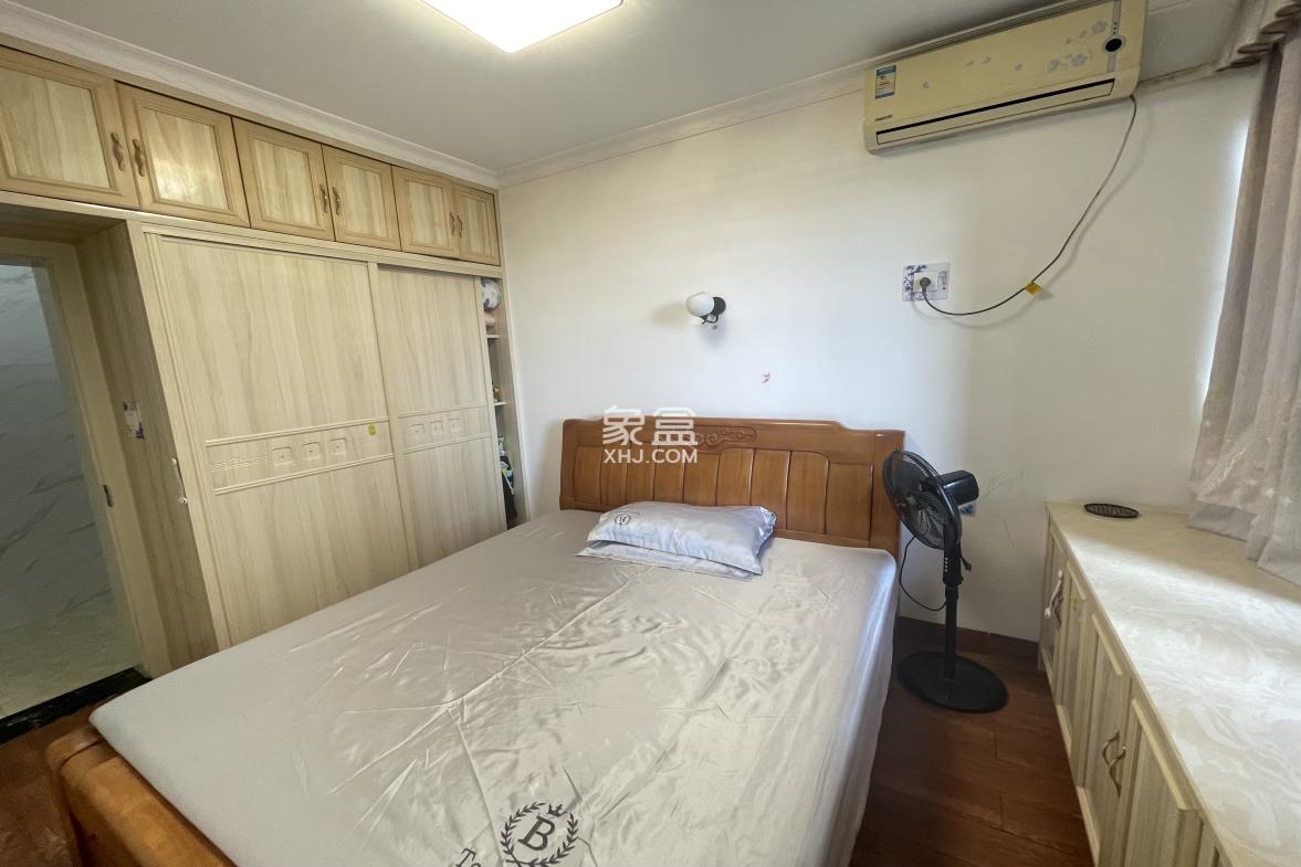 时代新城(翰林府) 4室2厅2卫 78.0万 时代新城(翰林府) 4室2厅2卫 78.0万室内图