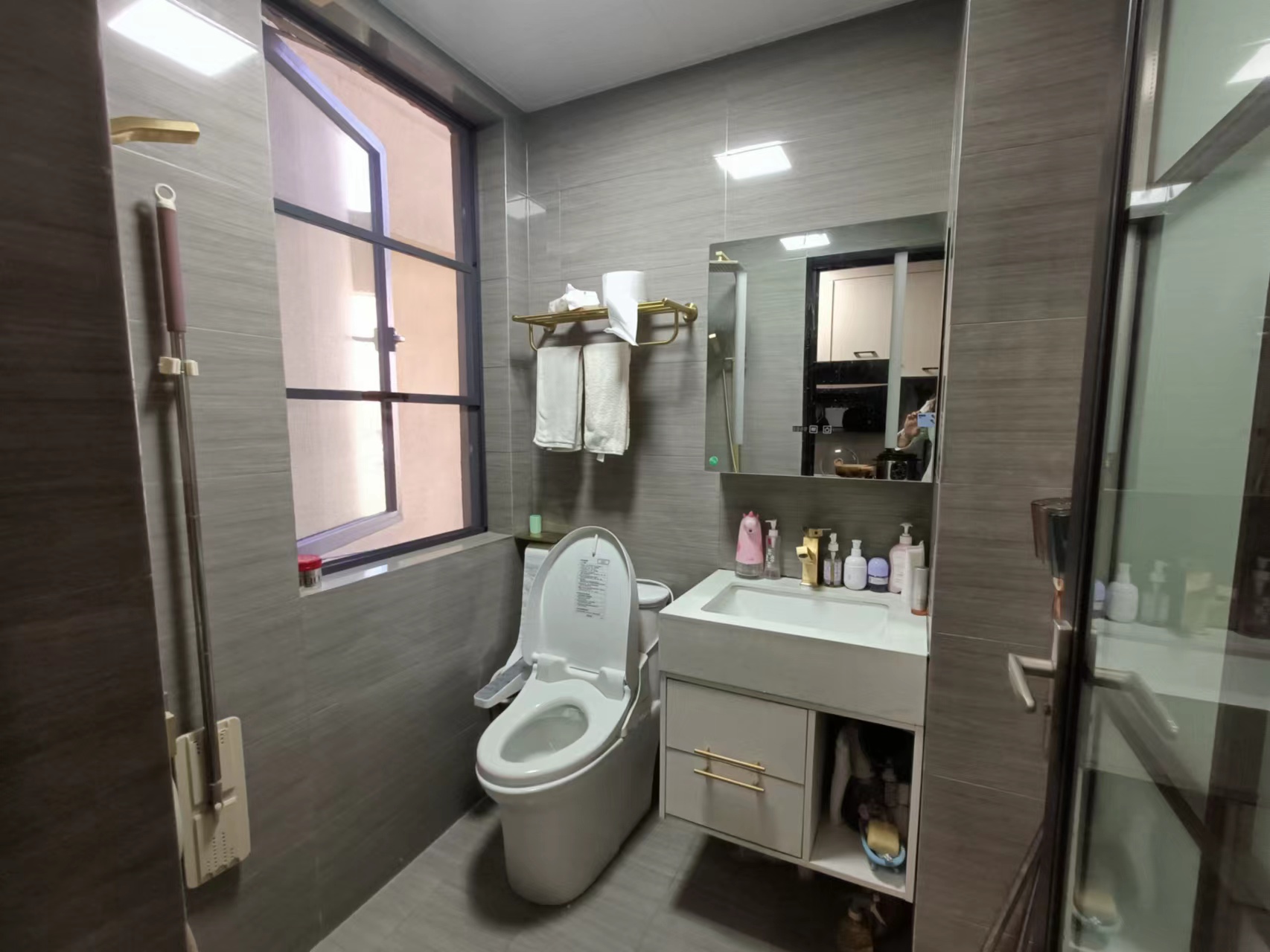 中建江湾壹号  2室1厅1卫    58.0万 中建江湾壹号  2室1厅1卫    58.0万室内图