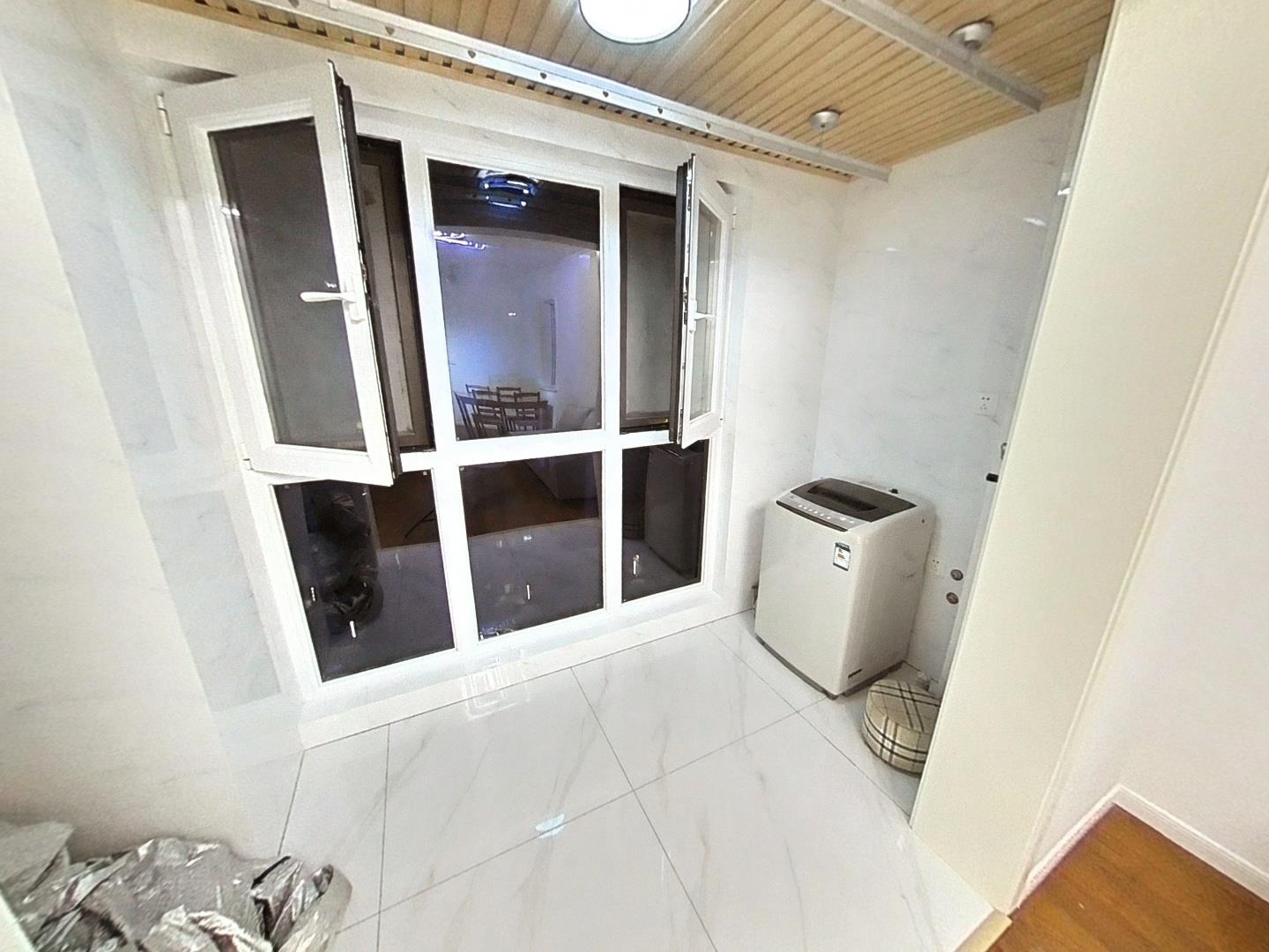 大华曲江公园世家六期 3室2厅1卫 2300.00元/月 大华曲江公园世家六期 3室2厅1卫 2300.00元/月室内图