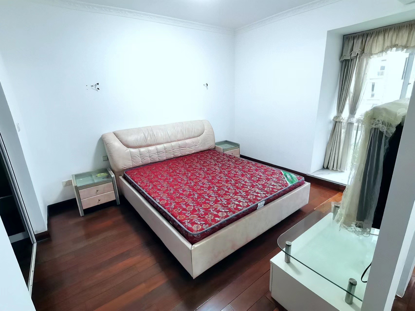 西子花园 4室2厅2卫 68.0万 西子花园 4室2厅2卫 68.0万室内图