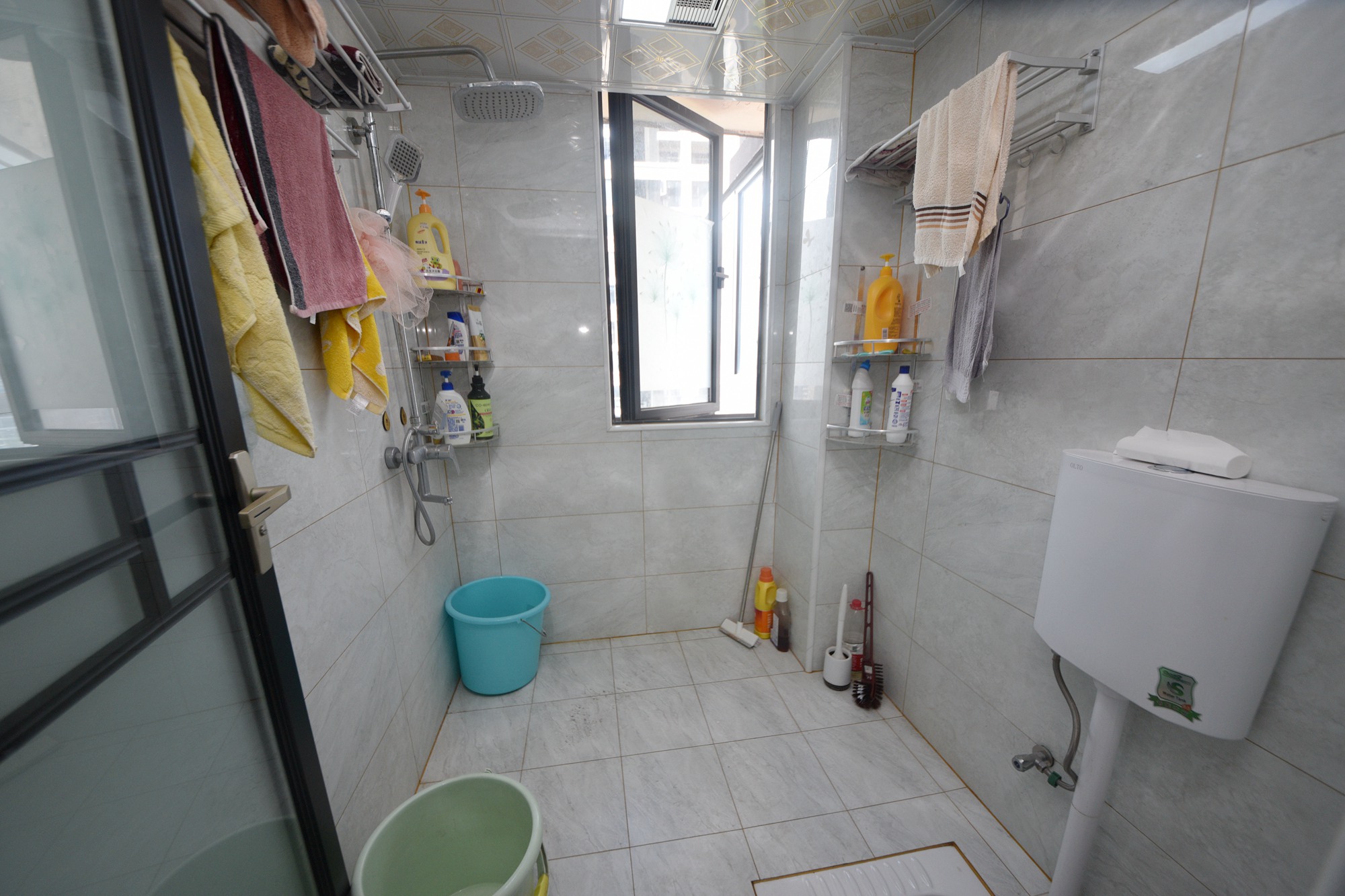 建发中央悦府  4室2厅2卫   228.00万卫生间