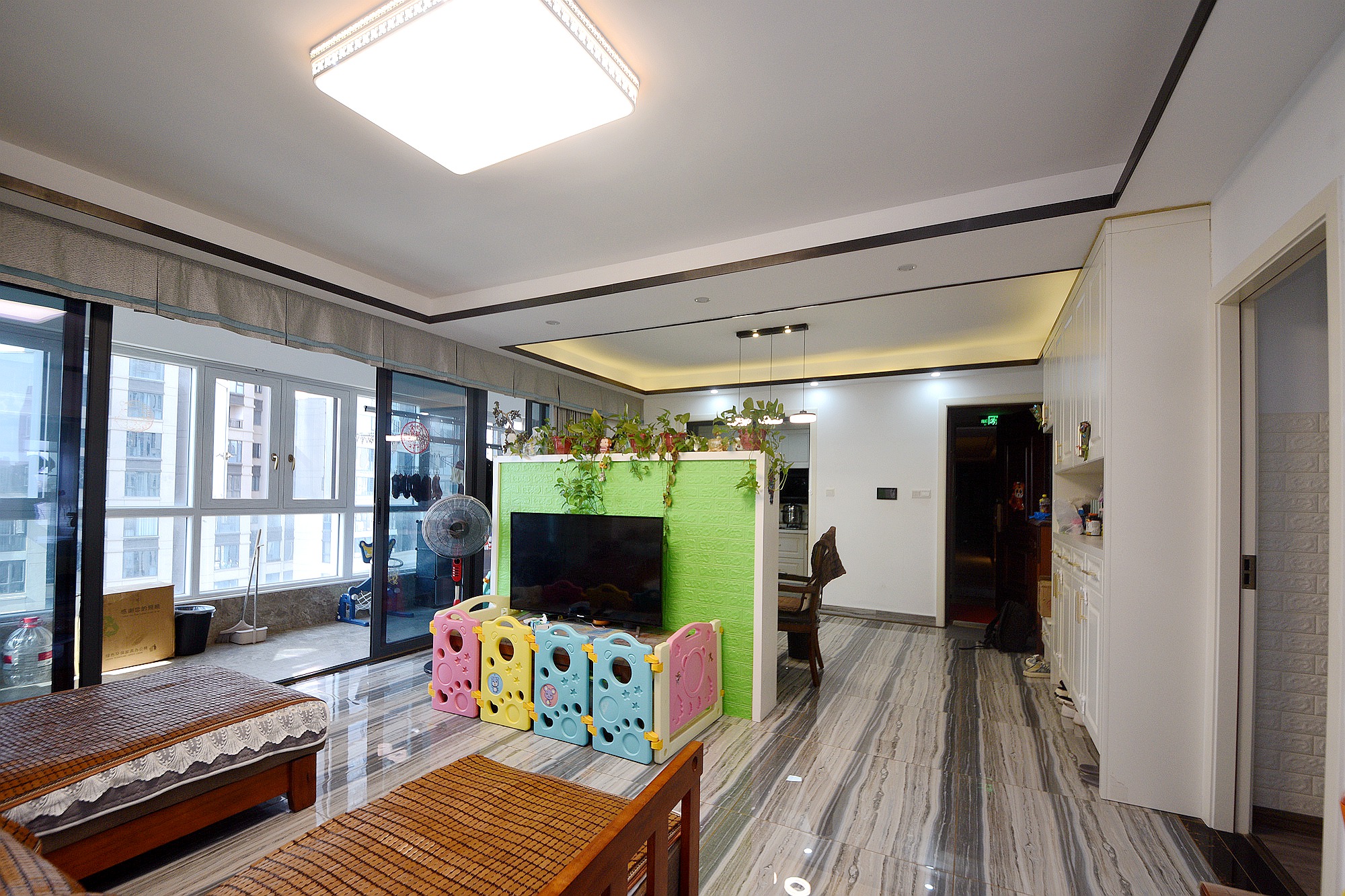 建发中央悦府  4室2厅2卫   228.00万其他