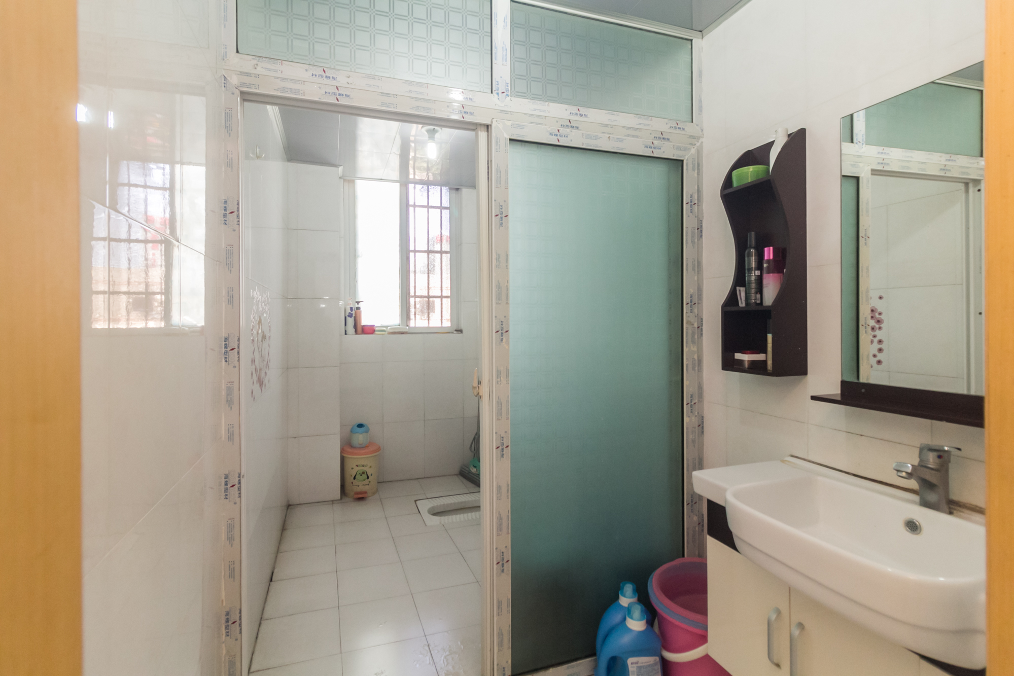 星城国际  3室2厅2卫    74.5万卫生间