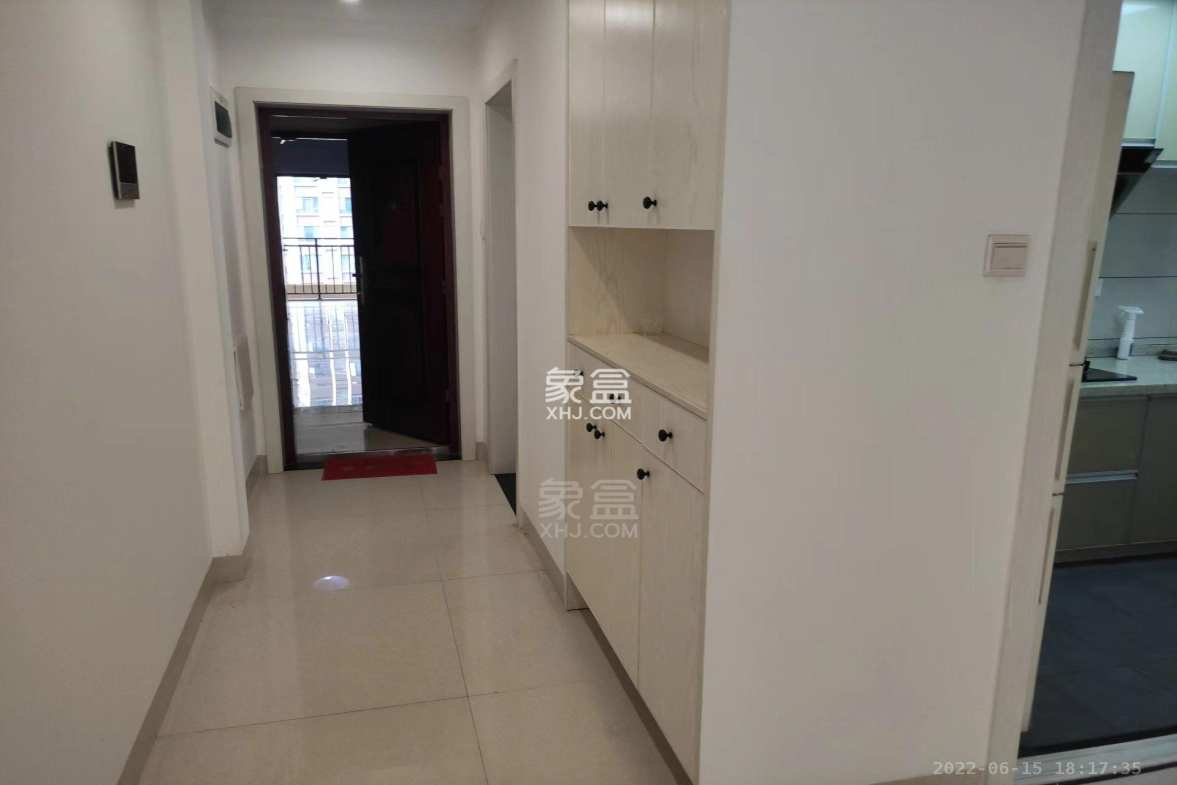 金轮翡翠名园  3室2厅1卫    90.0万 金轮翡翠名园  3室2厅1卫    90.0万室内图