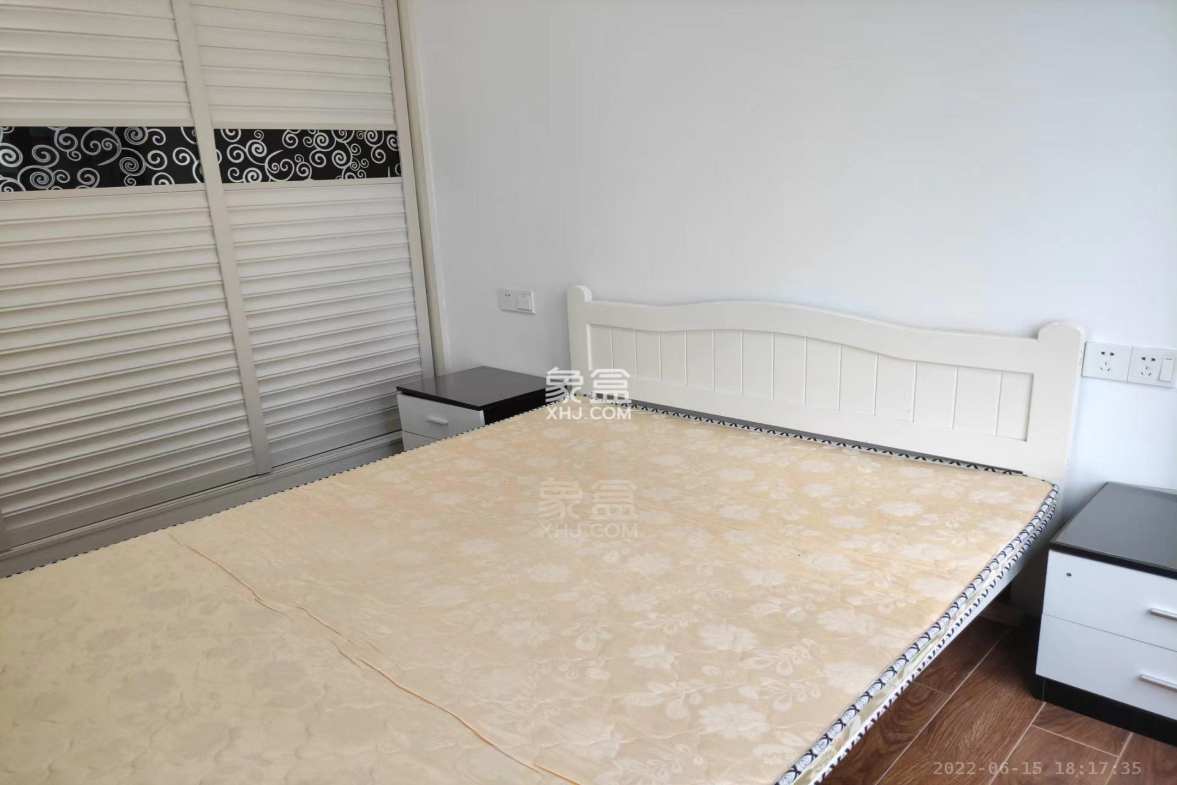 金轮翡翠名园  3室2厅1卫    90.0万 金轮翡翠名园  3室2厅1卫    90.0万室内图