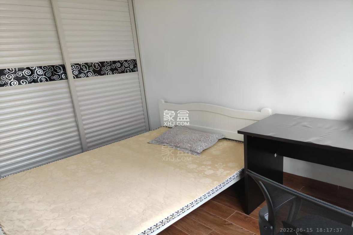 金轮翡翠名园  3室2厅1卫    90.0万 金轮翡翠名园  3室2厅1卫    90.0万室内图