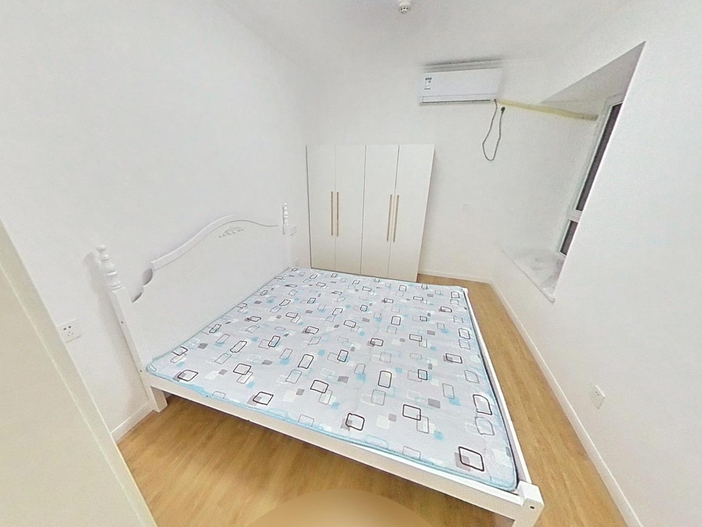 大华曲江公园世家六期 3室2厅1卫 2300.00元/月 大华曲江公园世家六期 3室2厅1卫 2300.00元/月室内图